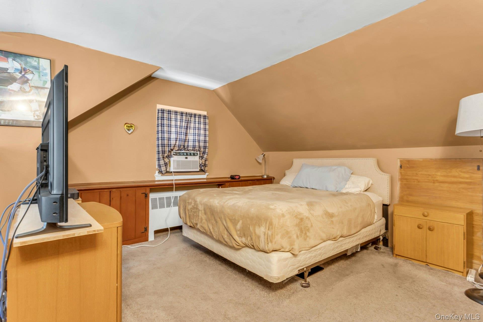 19 Timber Road, Glen Cove, NY 11542