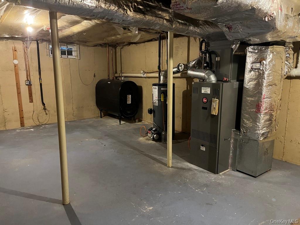 14 Franklin Commons, Yaphank, NY 11980