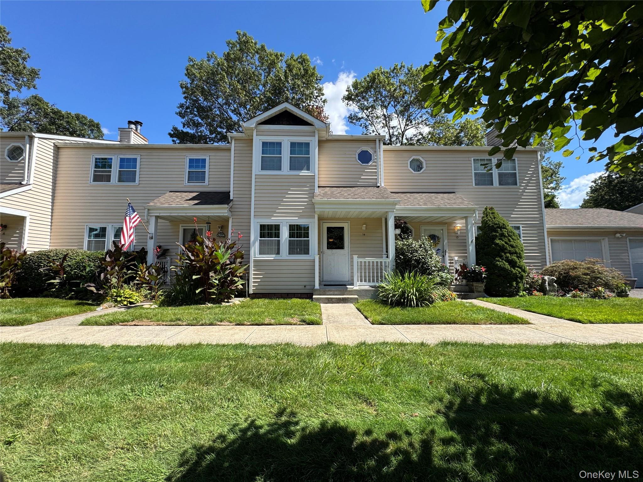 14 Franklin Commons, Brookhaven, NY 11980
