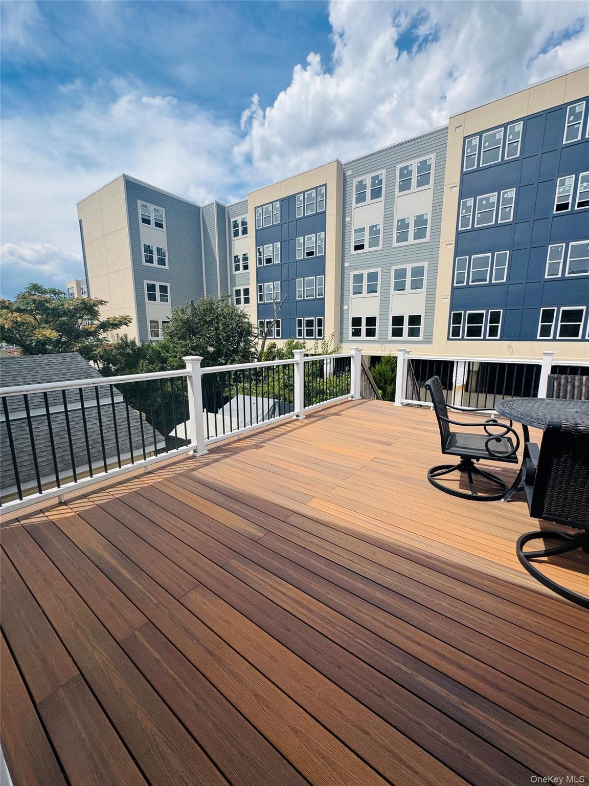 43 W Columbia Street, Hempstead, NY 11550