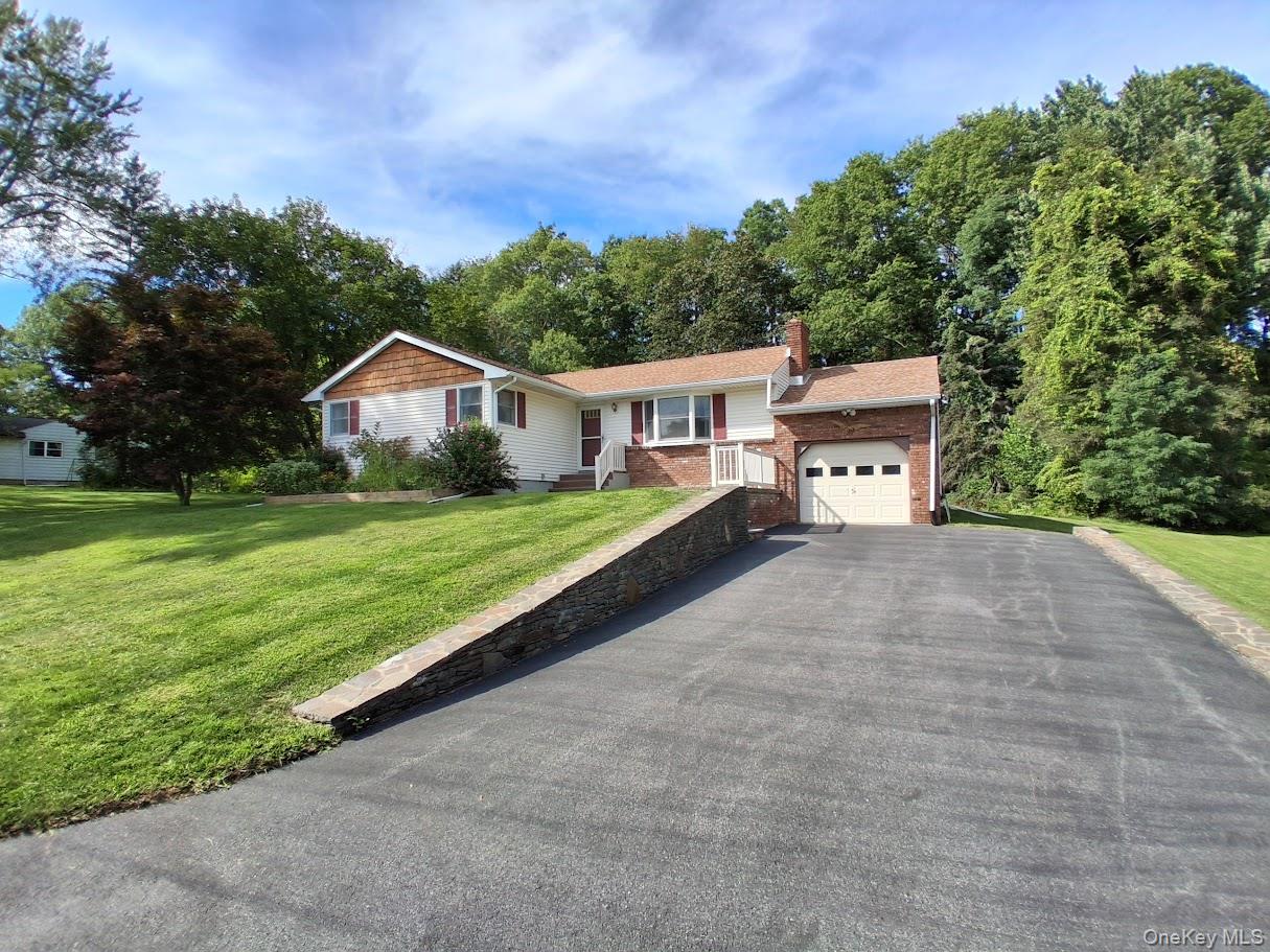 68 Albie Road, Red Hook, NY 12571