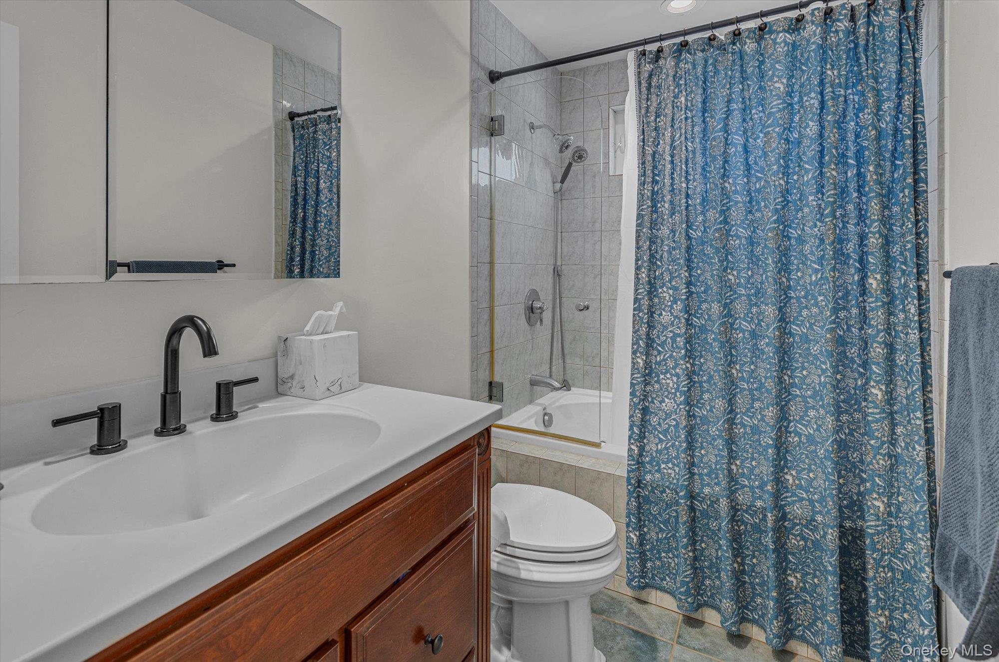 67 Lake Avenue, Center Moriches, NY 11934