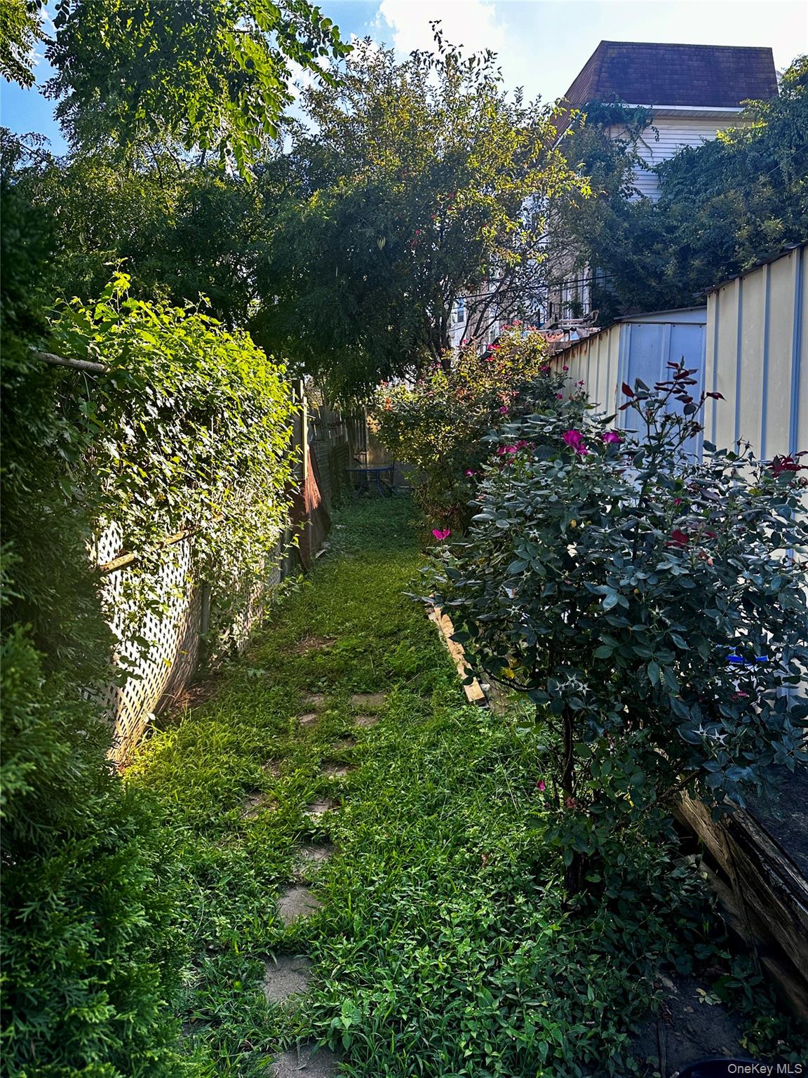 2286 Lacombe Avenue, Bronx, NY 10473