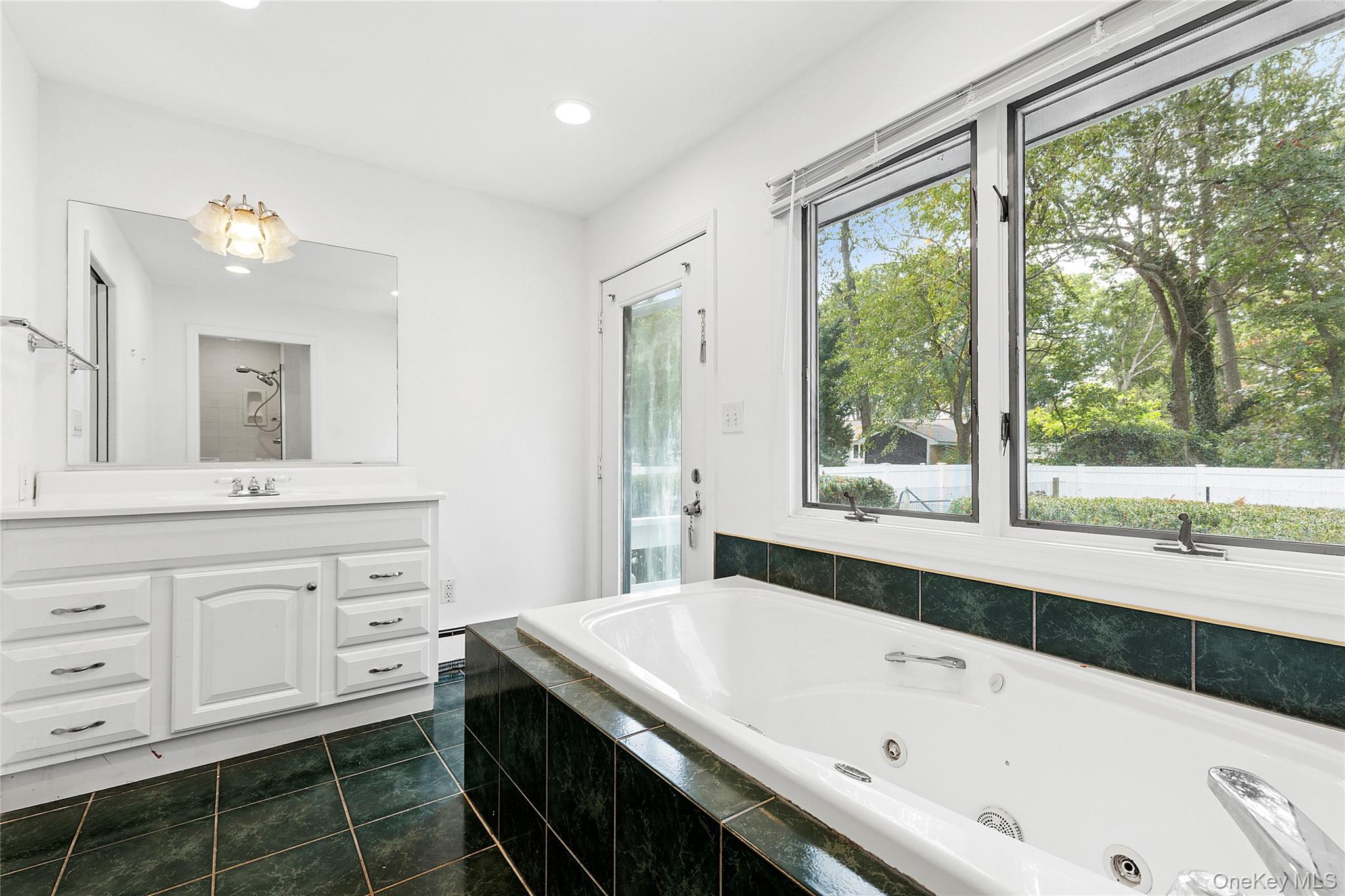 29 Linda Avenue, Aquebogue, NY 11931