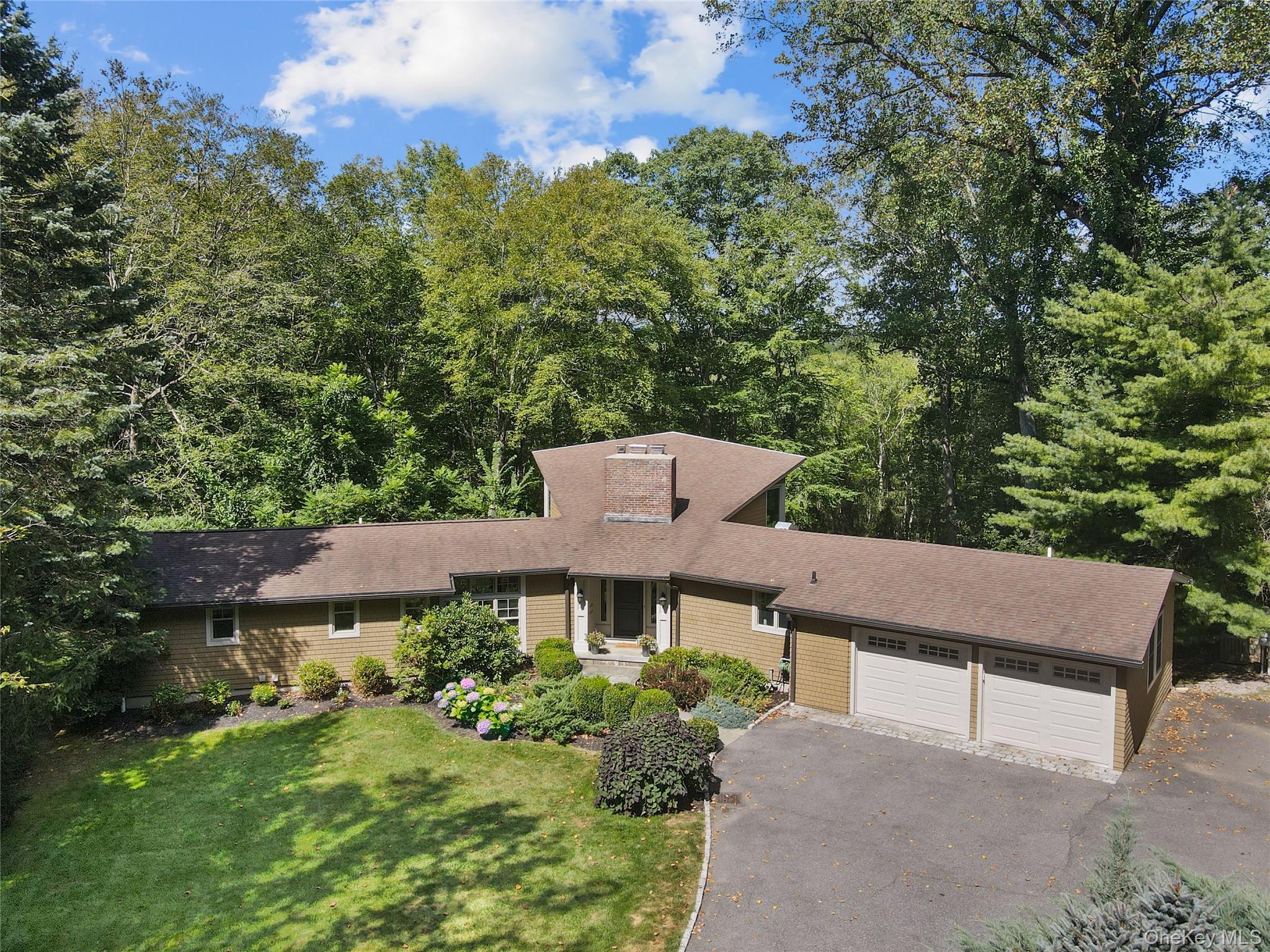 4 Yale Place, Armonk, NY 10504