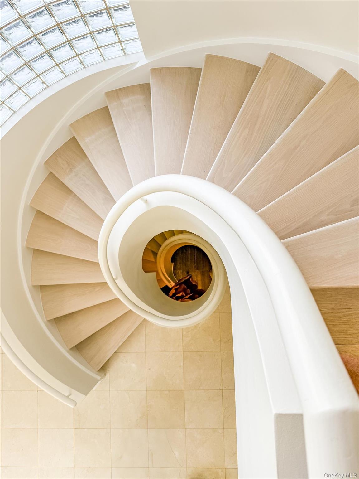 9 Scenic View Court, Dix Hills, NY 11746