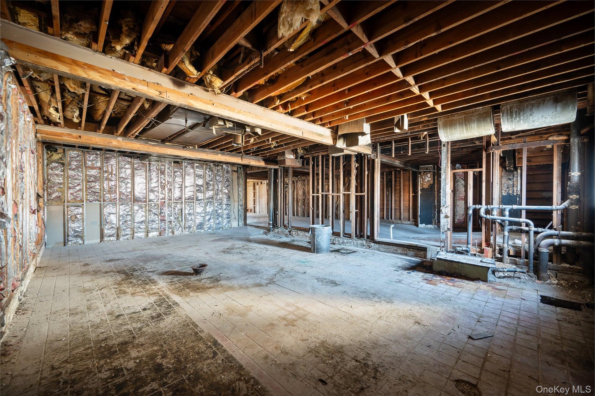 107-109 Broadway # 107, Hicksville, NY 11801