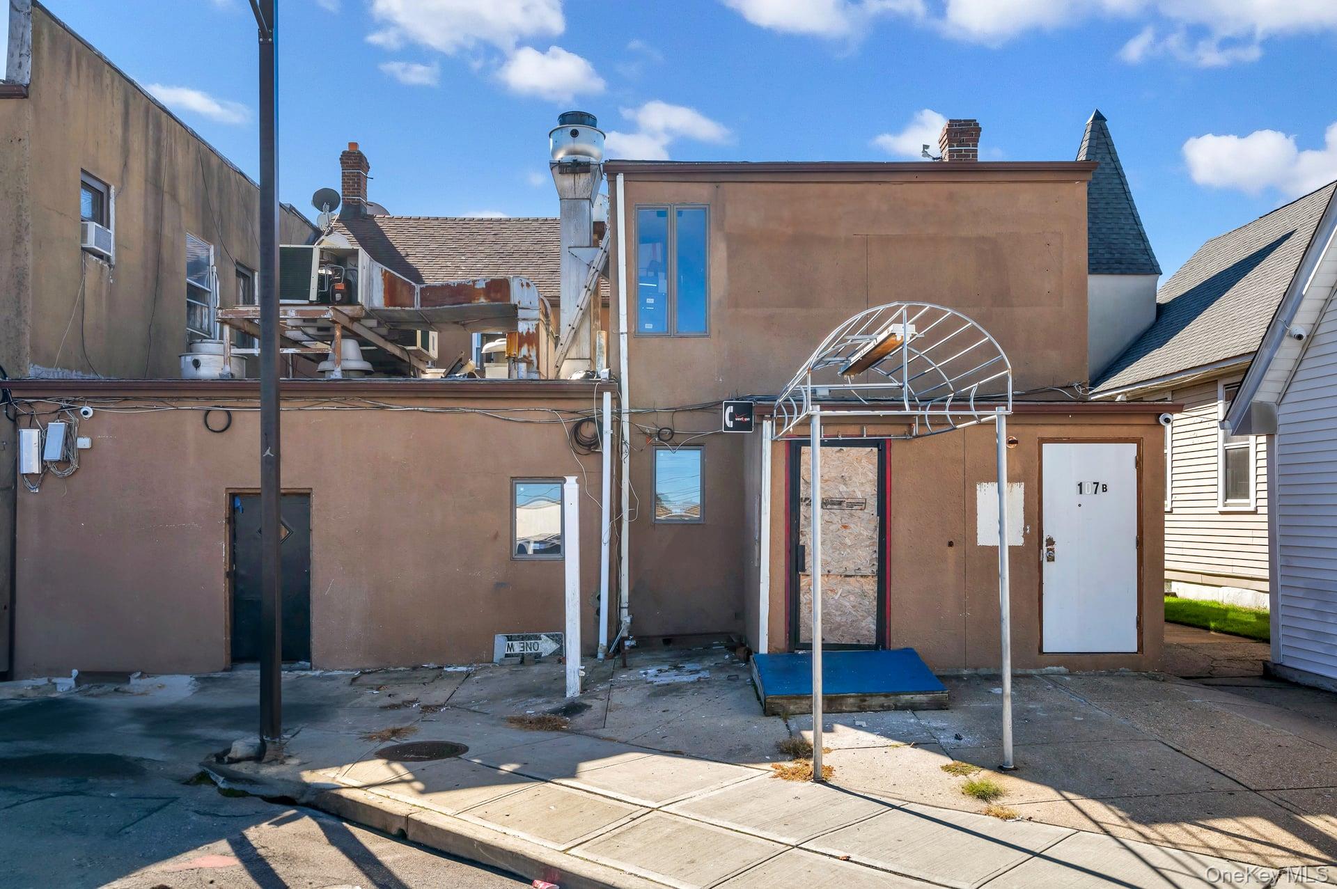 107-109 Broadway # 107, Hicksville, NY 11801