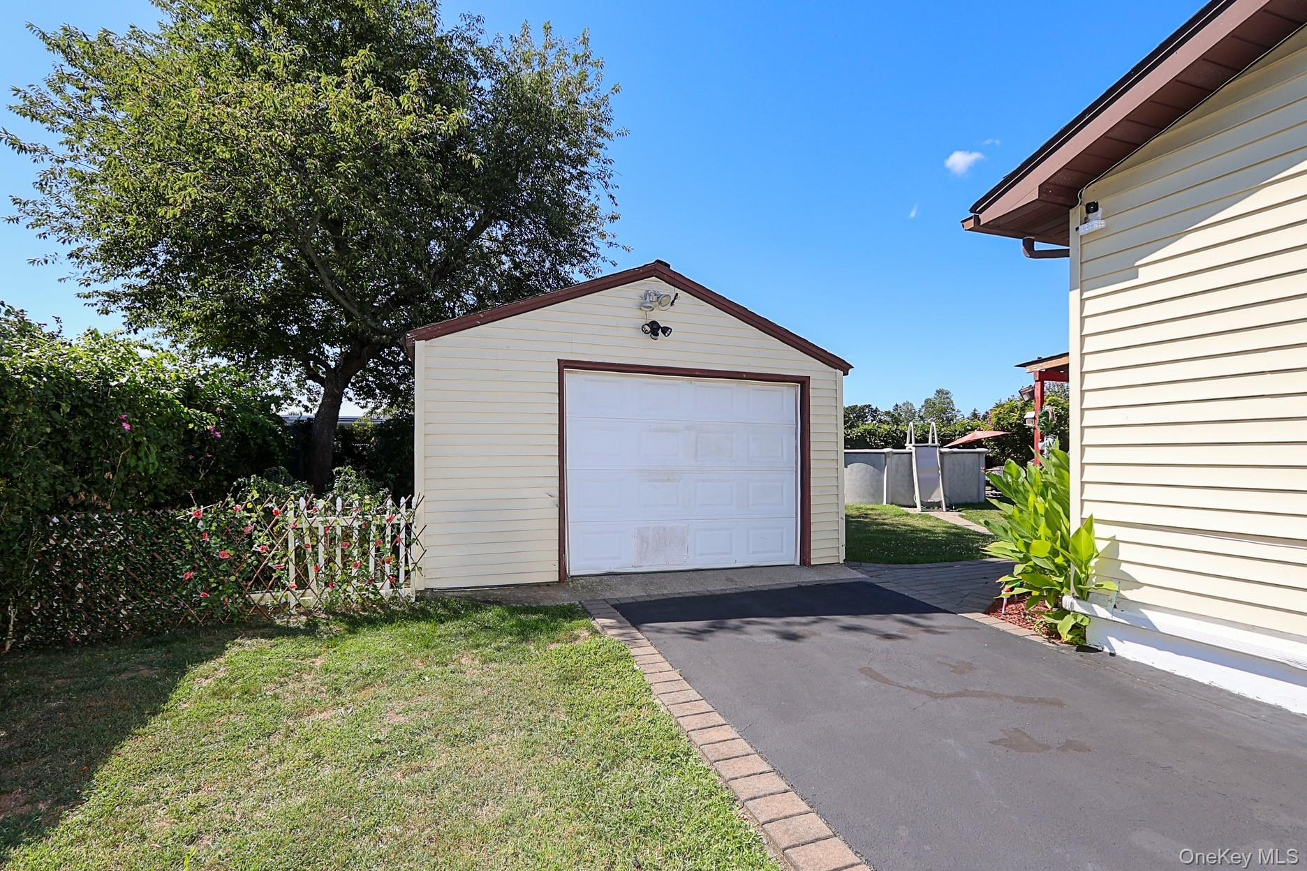 60 Voorhis Drive, Brentwood, NY 11717