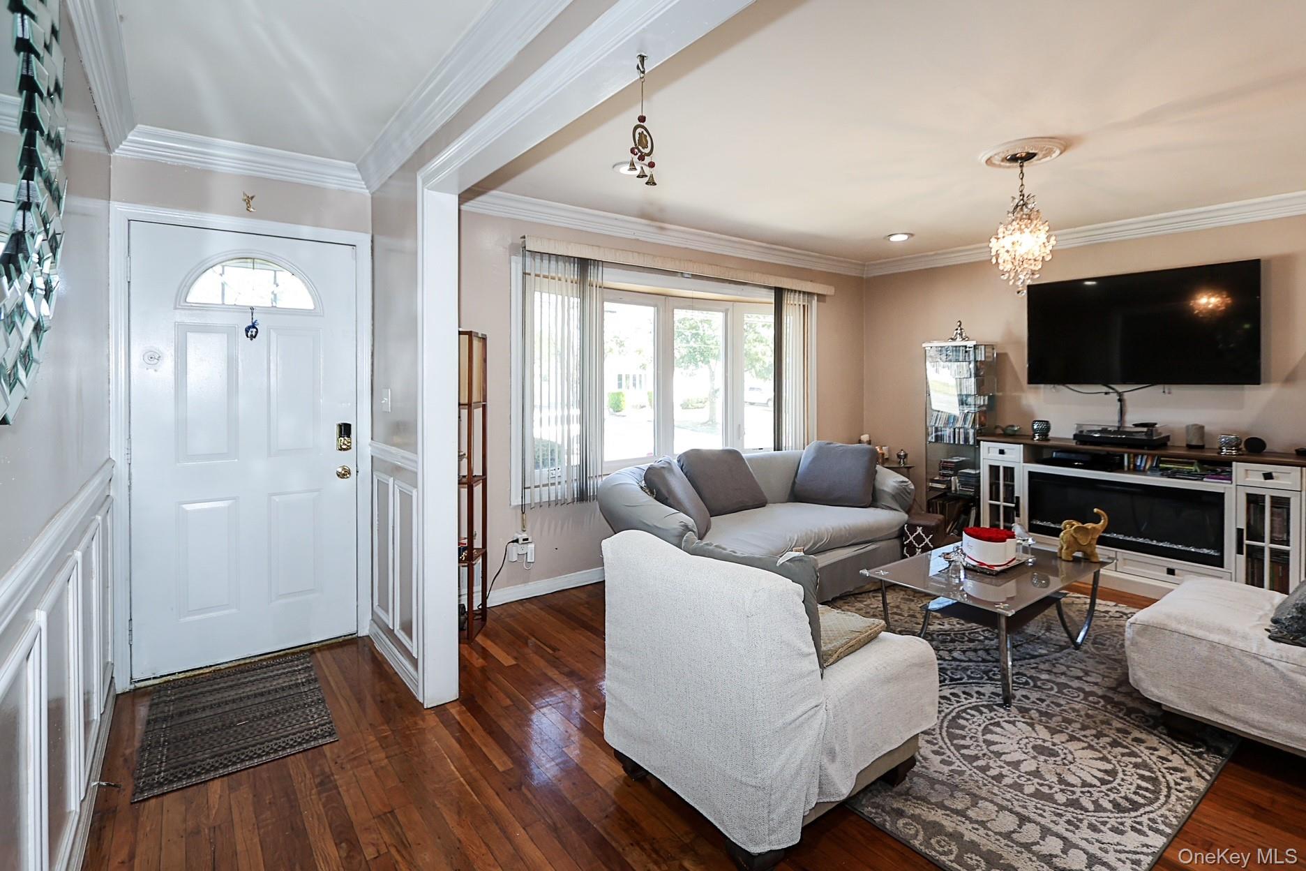 60 Voorhis Drive, Brentwood, NY 11717