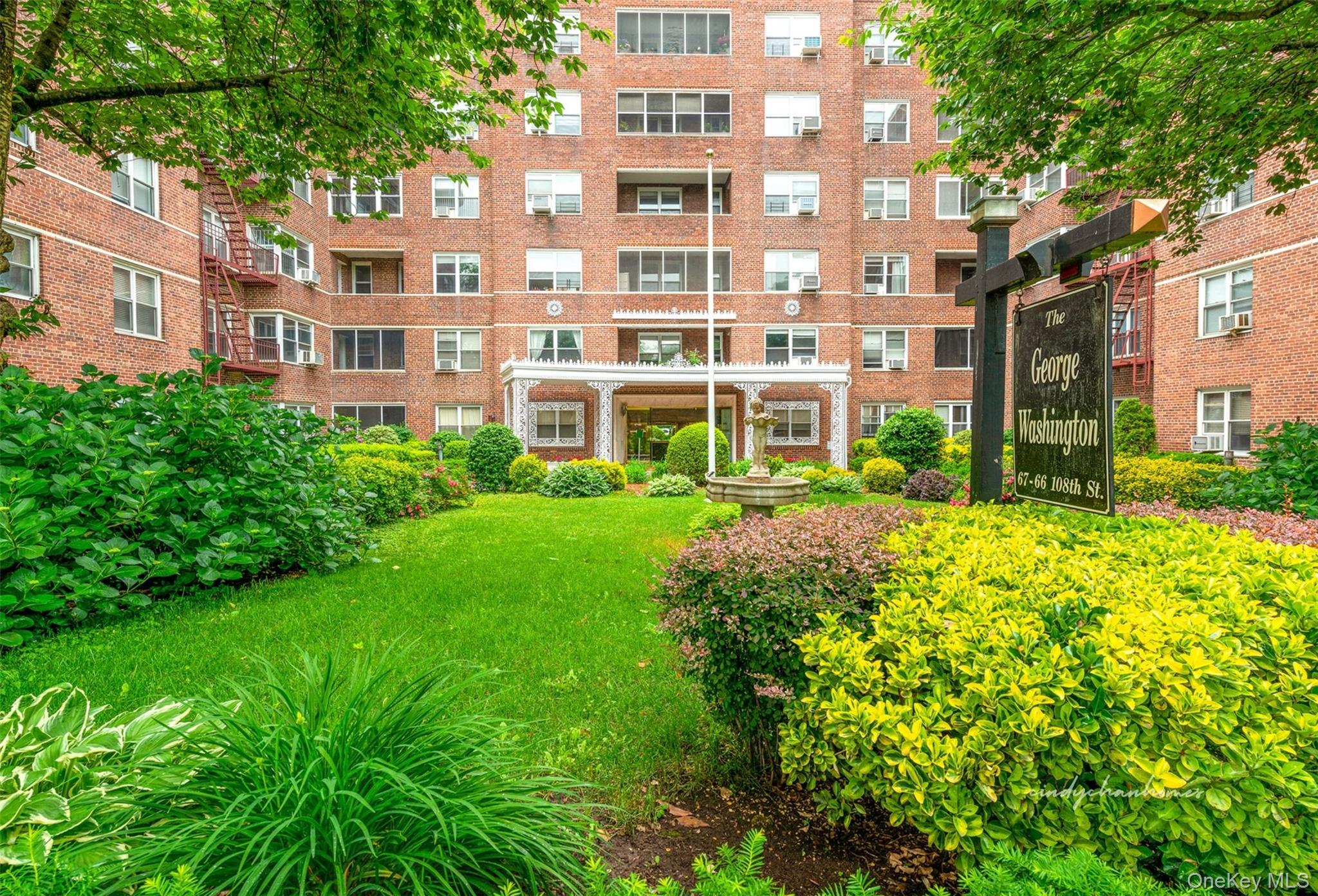 67-66 108th Street # D43, Forest Hills, NY 11375