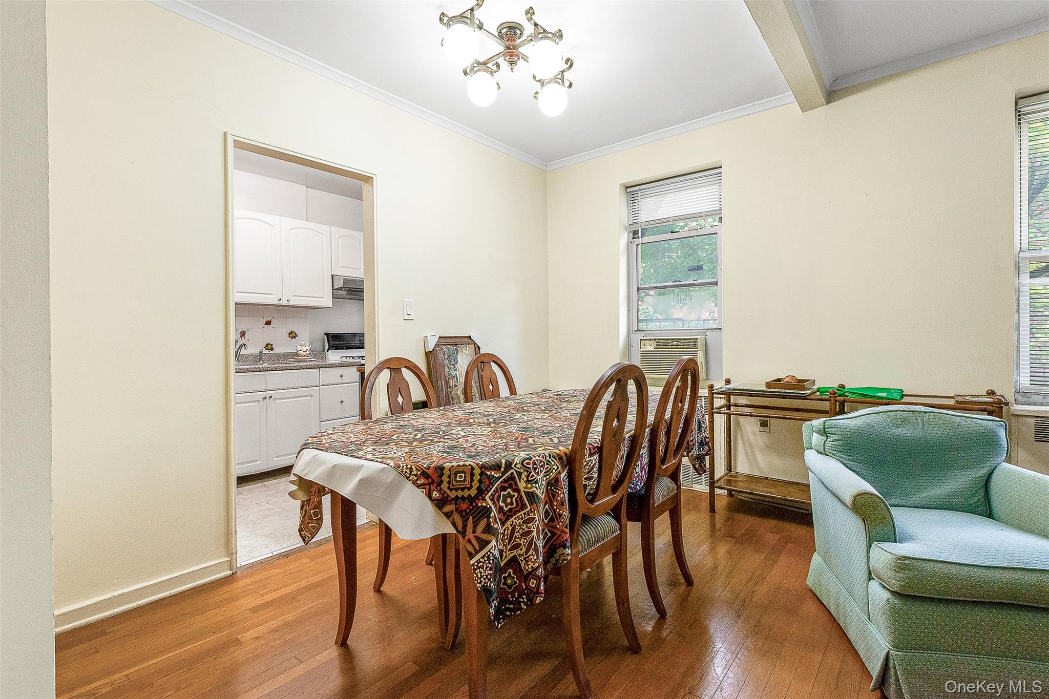 67-66 108th Street # D43, Forest Hills, NY 11375