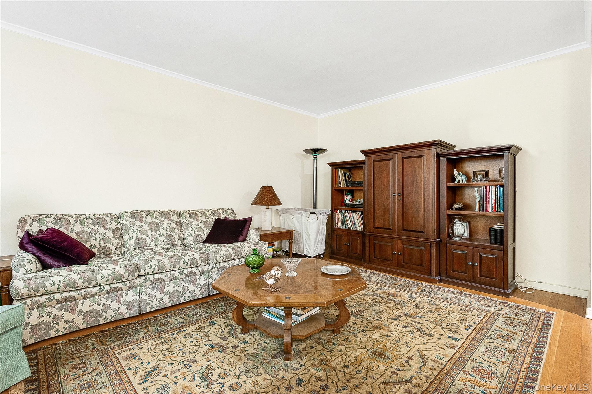 67-66 108th Street # D43, Forest Hills, NY 11375