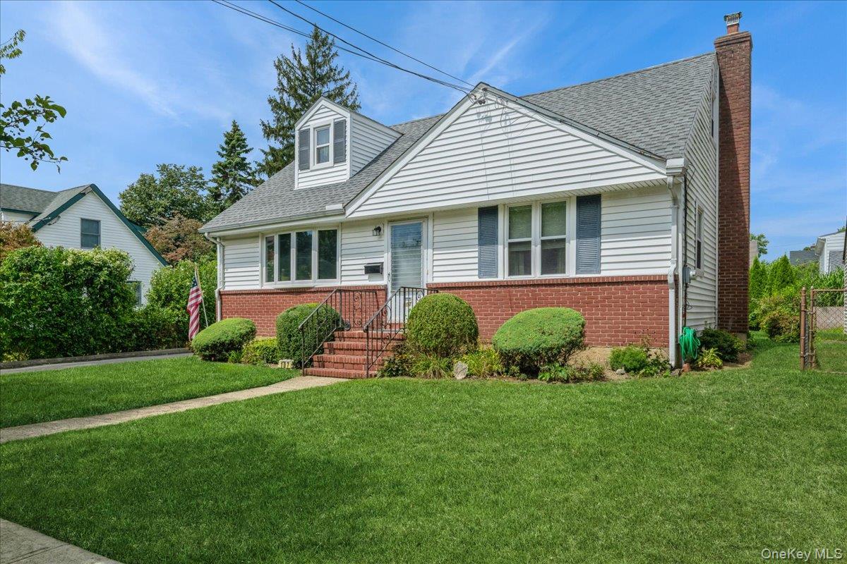107 Atlantic Avenue, New Hyde Park, NY 11040