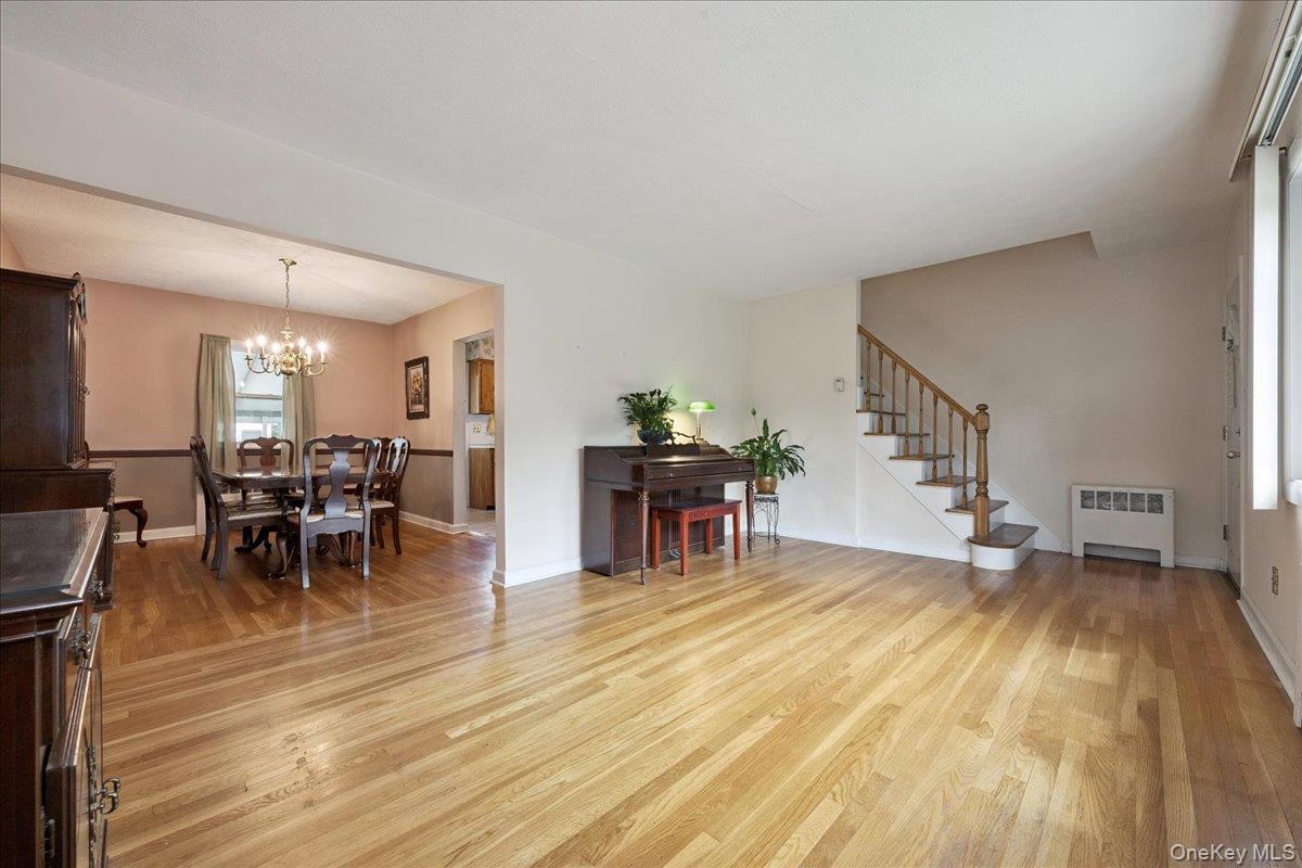 107 Atlantic Avenue, New Hyde Park, NY 11040