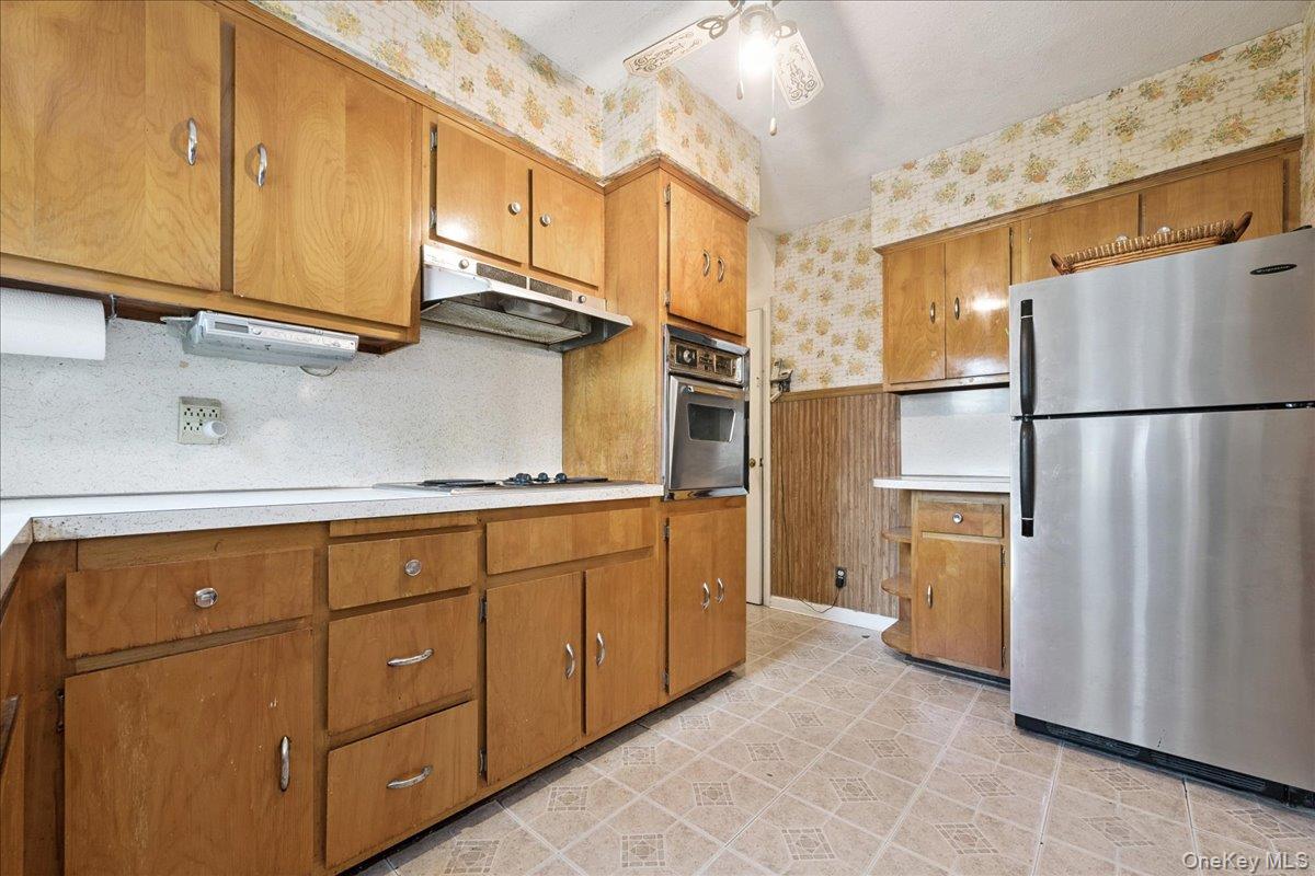 107 Atlantic Avenue, New Hyde Park, NY 11040