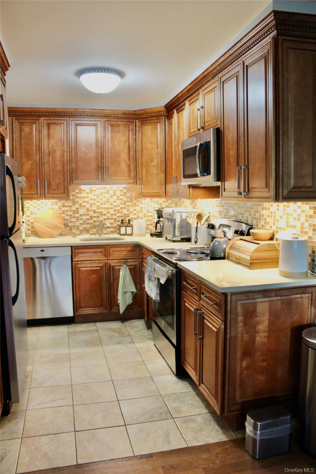 724 166th Street # 5D, Beechhurst, NY 11357