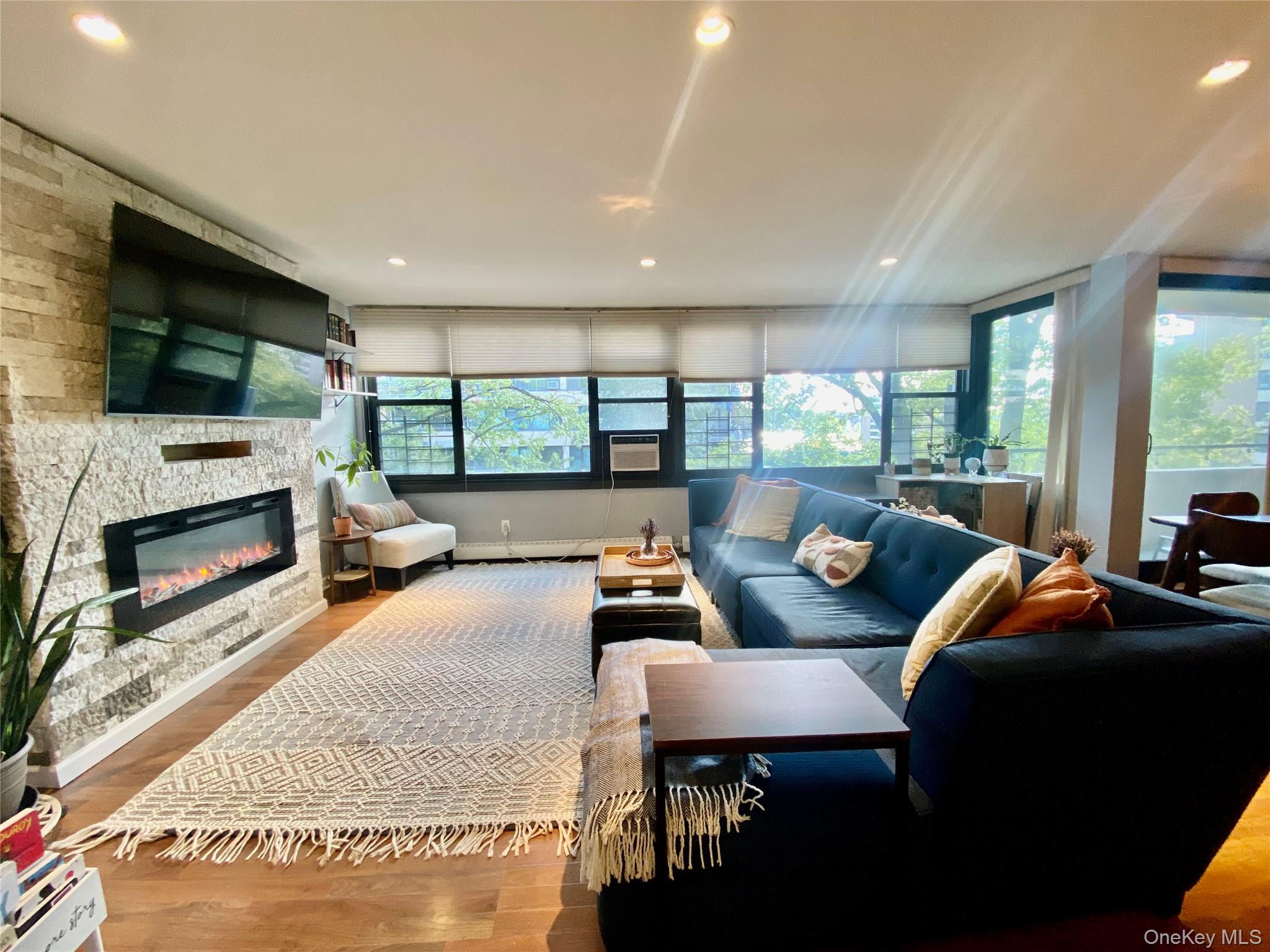 724 166th Street # 5D, Beechhurst, NY 11357