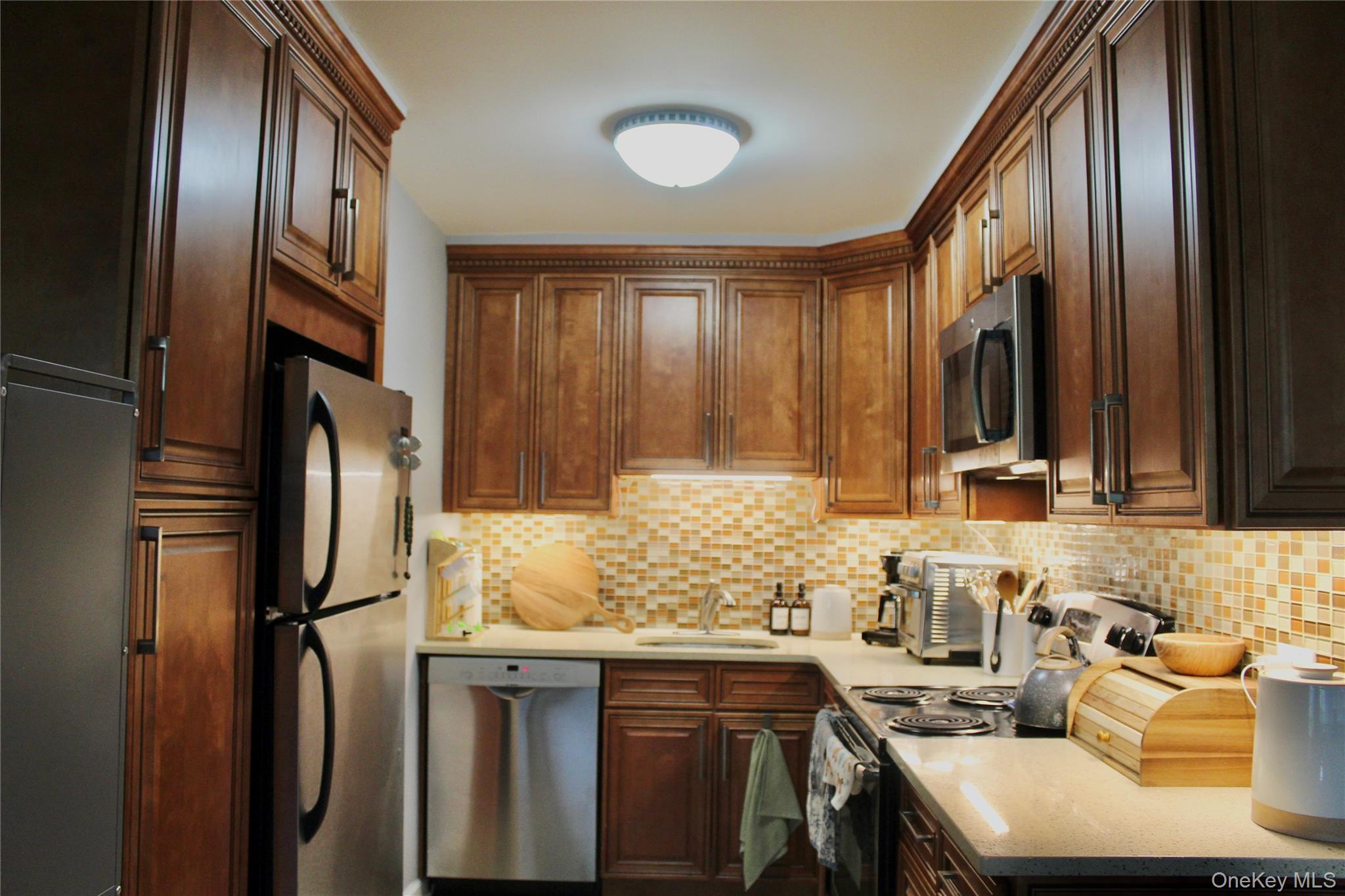 724 166th Street # 5D, Beechhurst, NY 11357