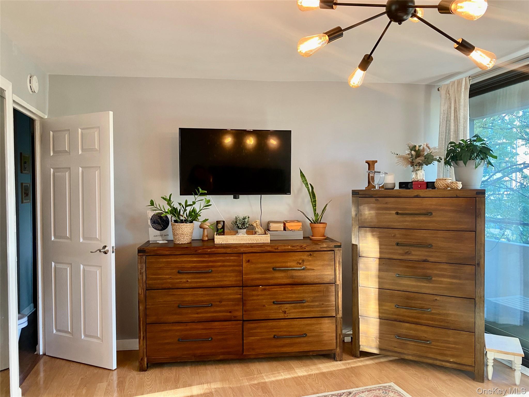 724 166th Street # 5D, Beechhurst, NY 11357