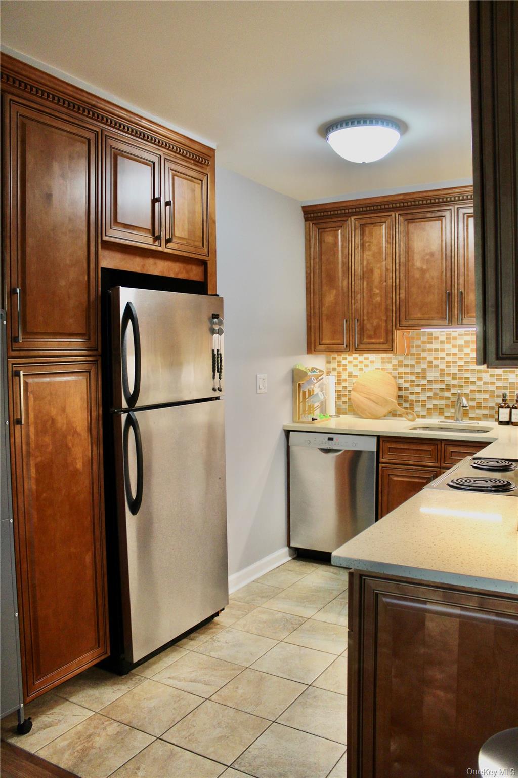 724 166th Street # 5D, Beechhurst, NY 11357