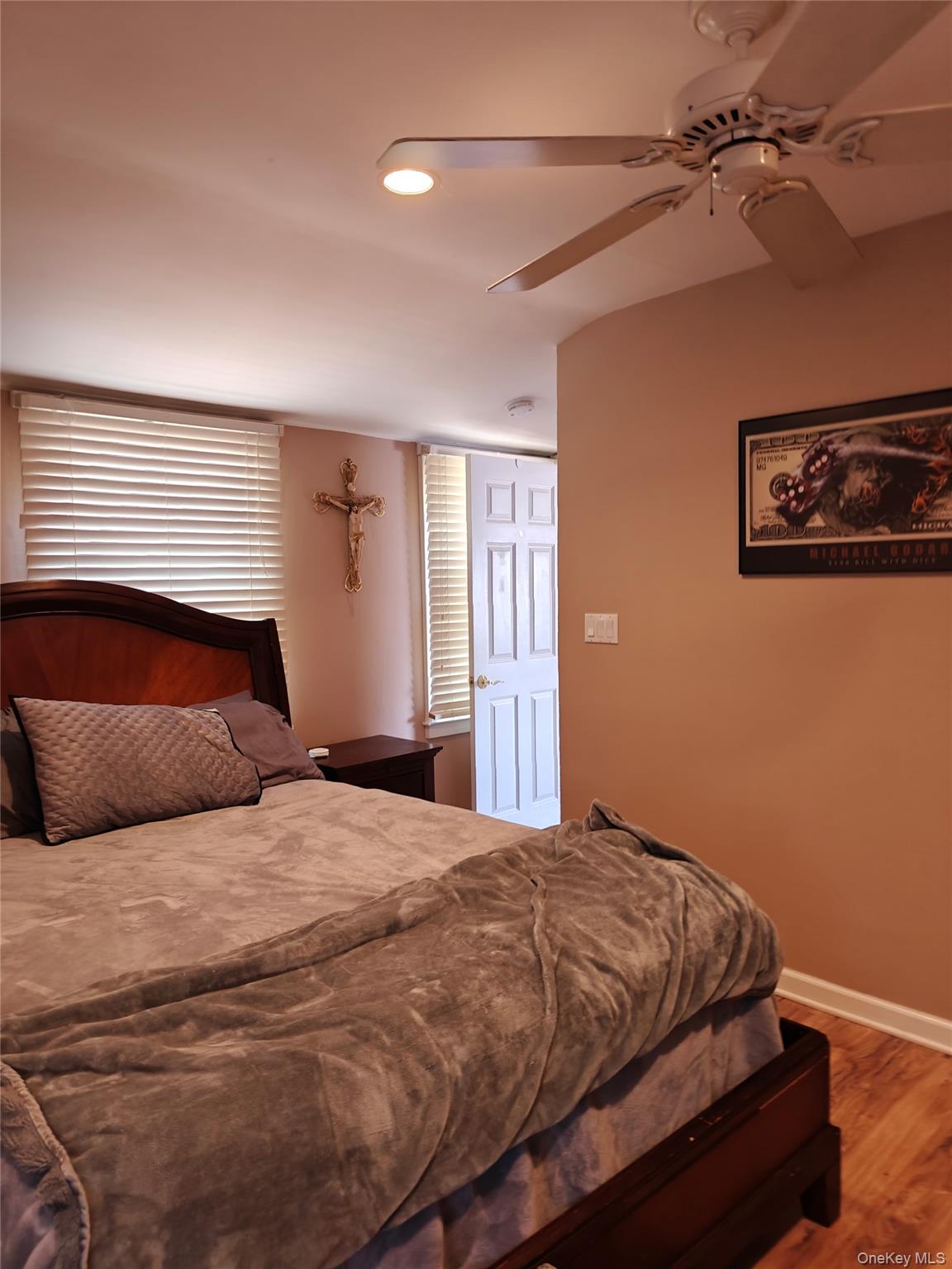 28 High Street # 2nd Floor, Glen Cove, NY 11542