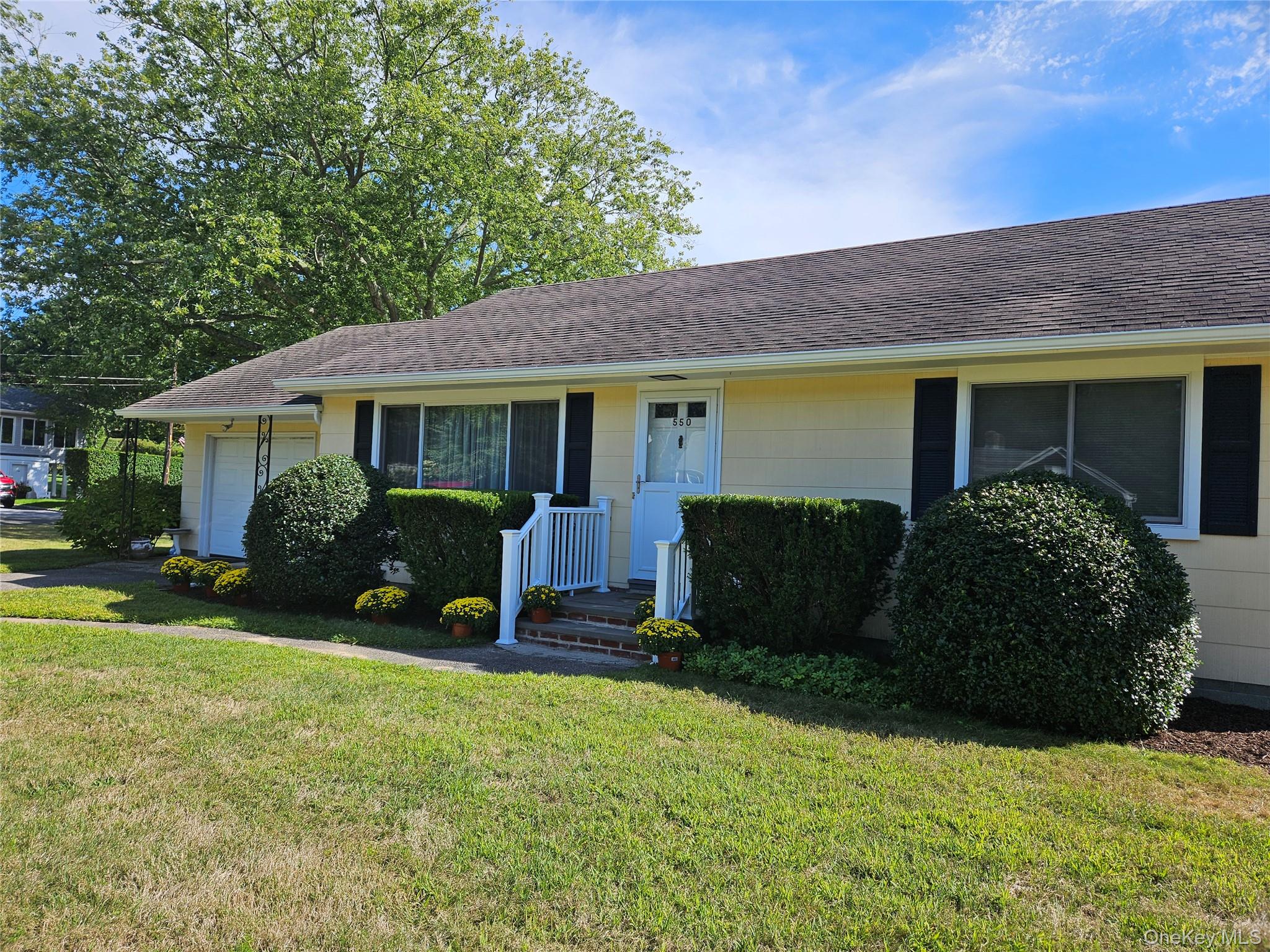 550 Pine Neck Road, Southold, NY 11971