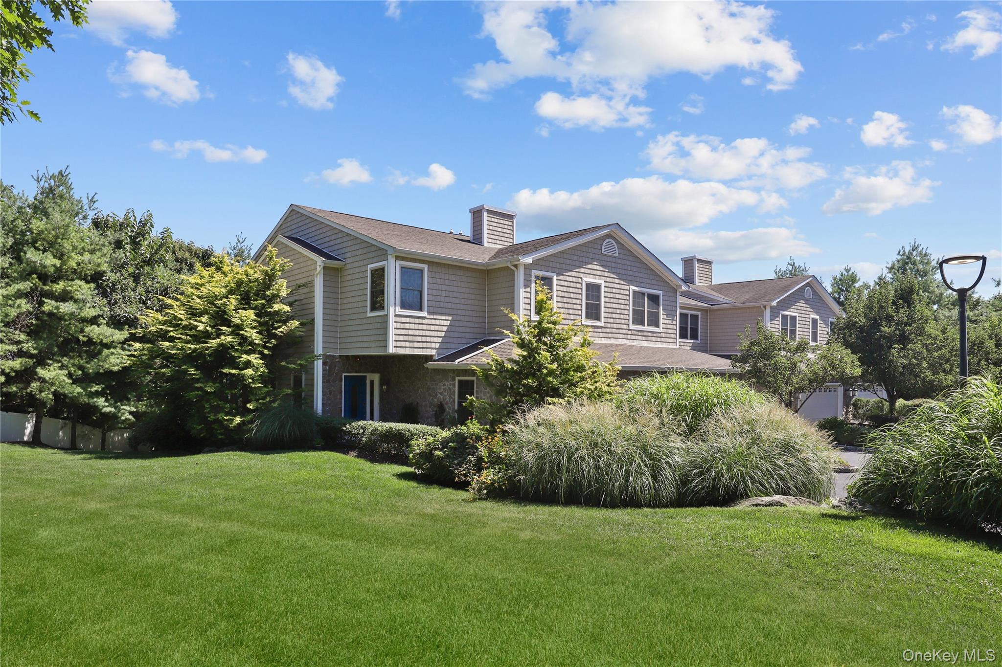 14 Preserve Court, White Plains, NY 10607