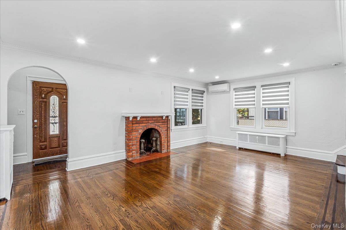 11461 176th Street, Addisleigh Park, NY 11434