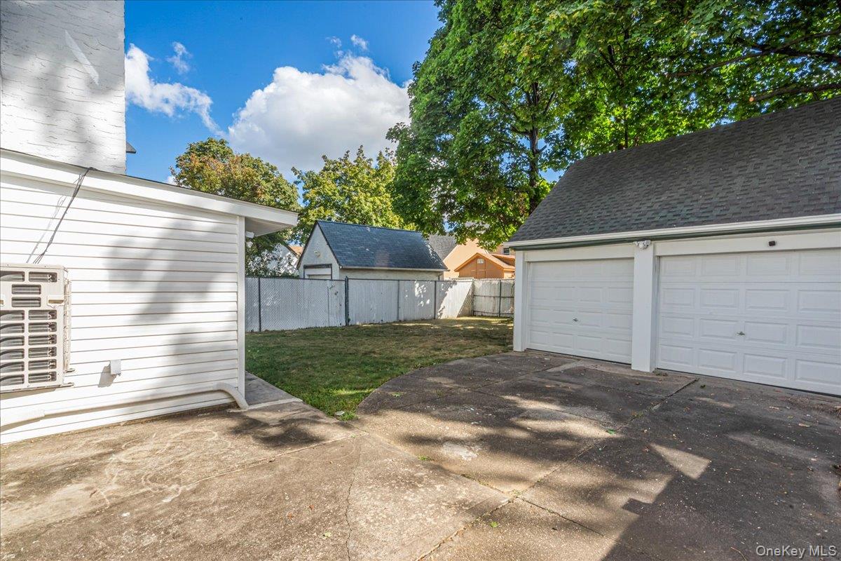 11461 176th Street, Addisleigh Park, NY 11434