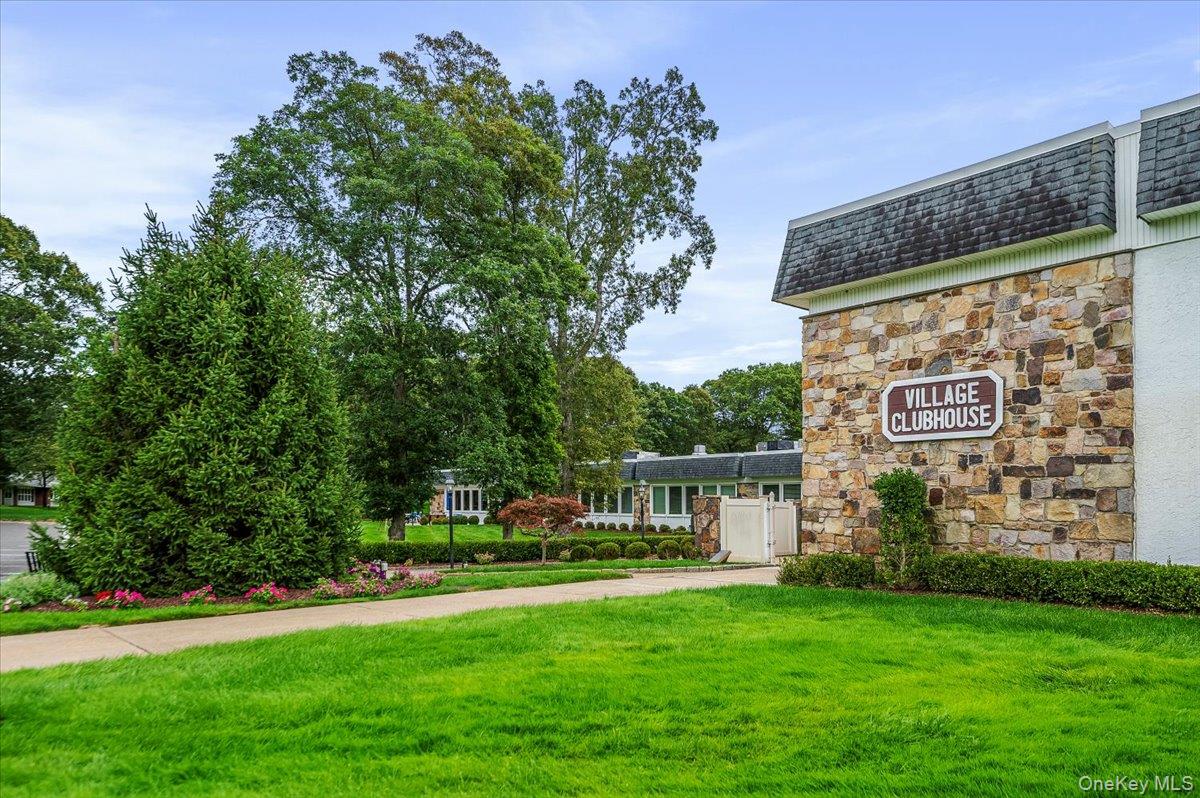 48 Trent Court # B, Ridge, NY 11961