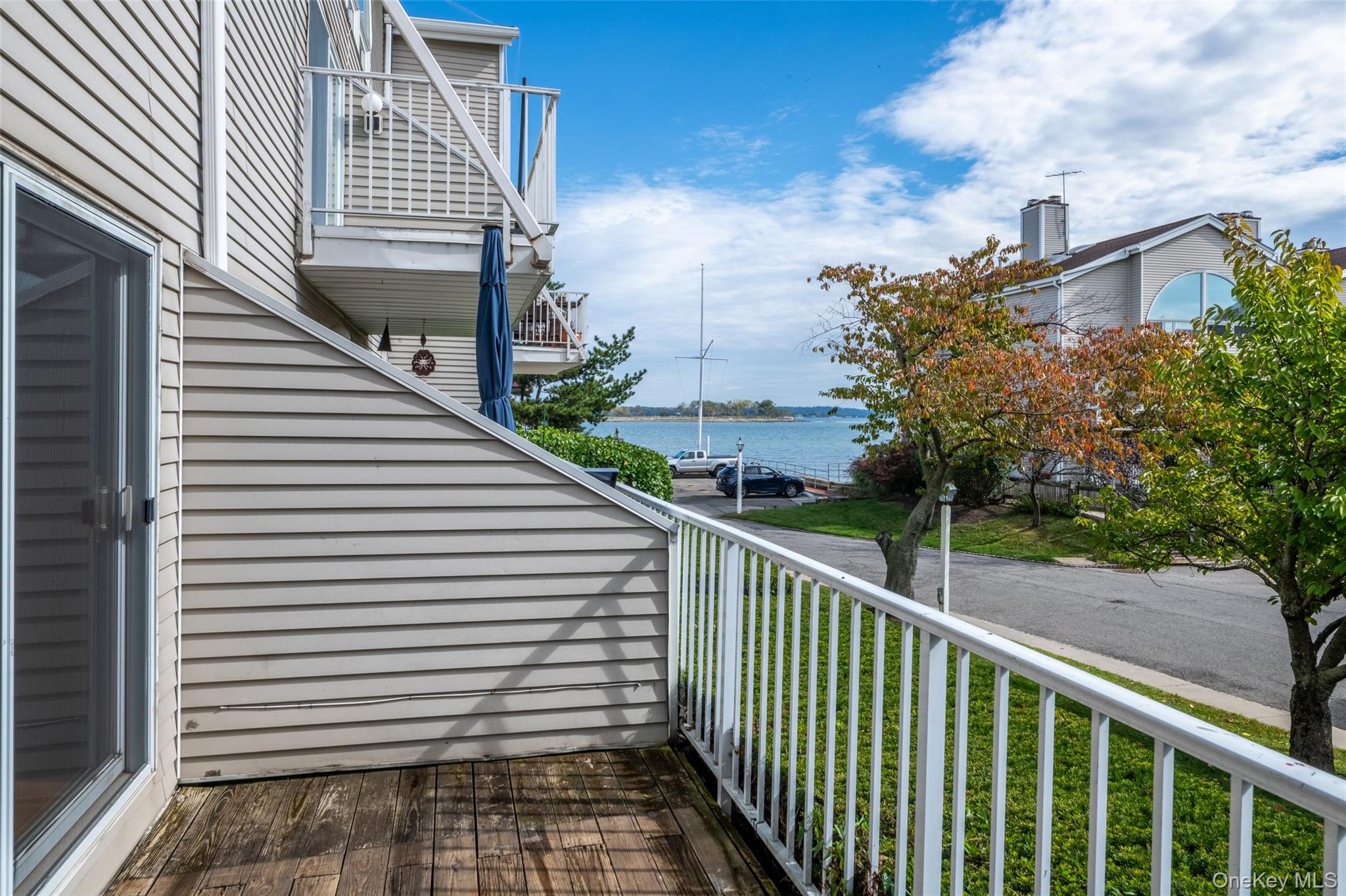 18 Windward Lane # 17, Bronx, NY 10464