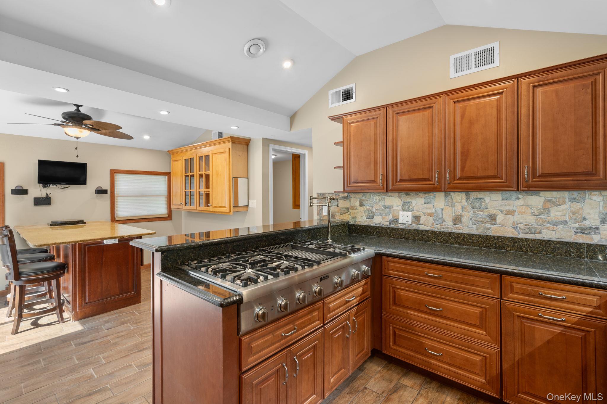 6 Autumn Lane, Monroe, NY 10950