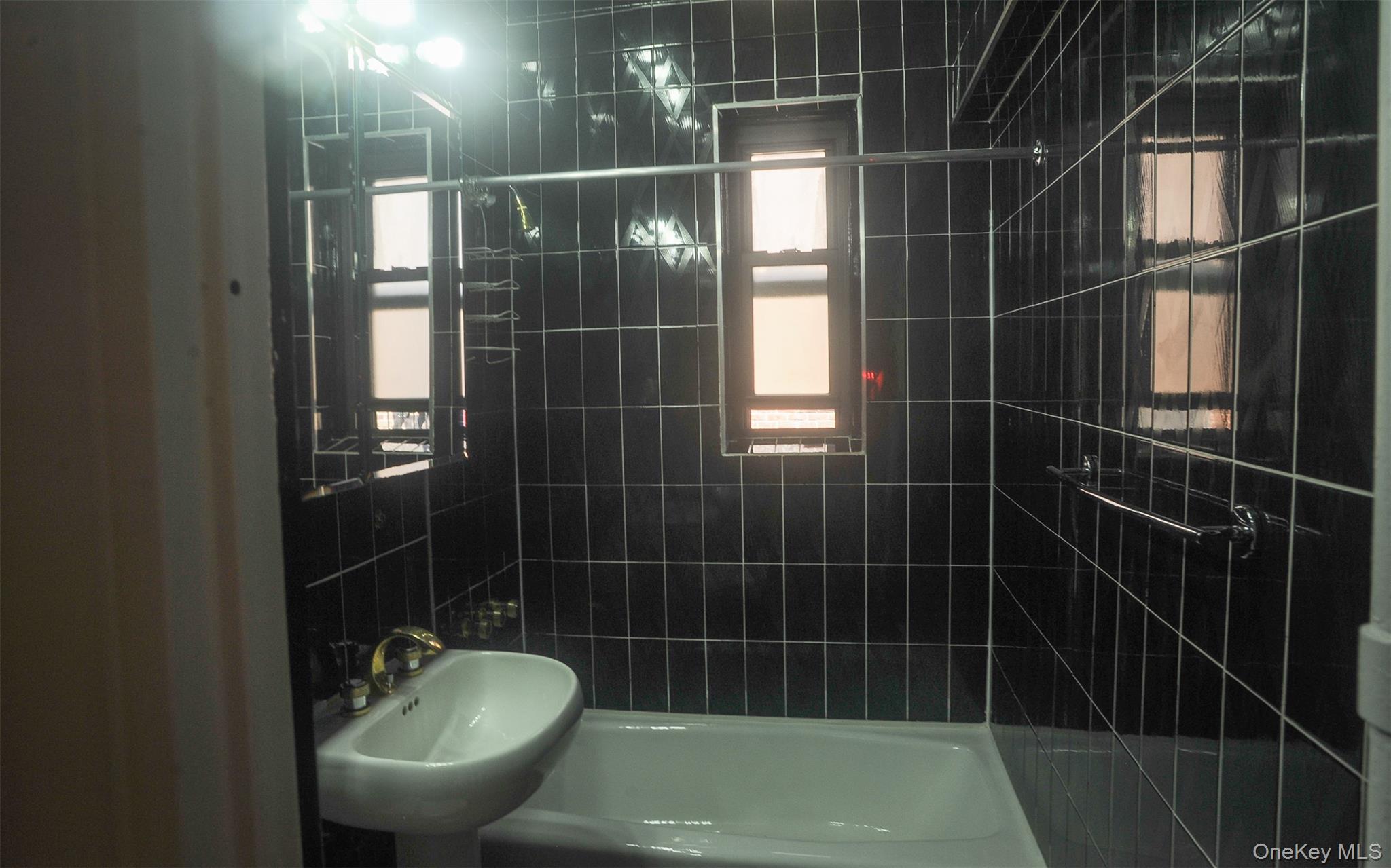 3727 86th Street # 4G, Jackson Heights, NY 11372