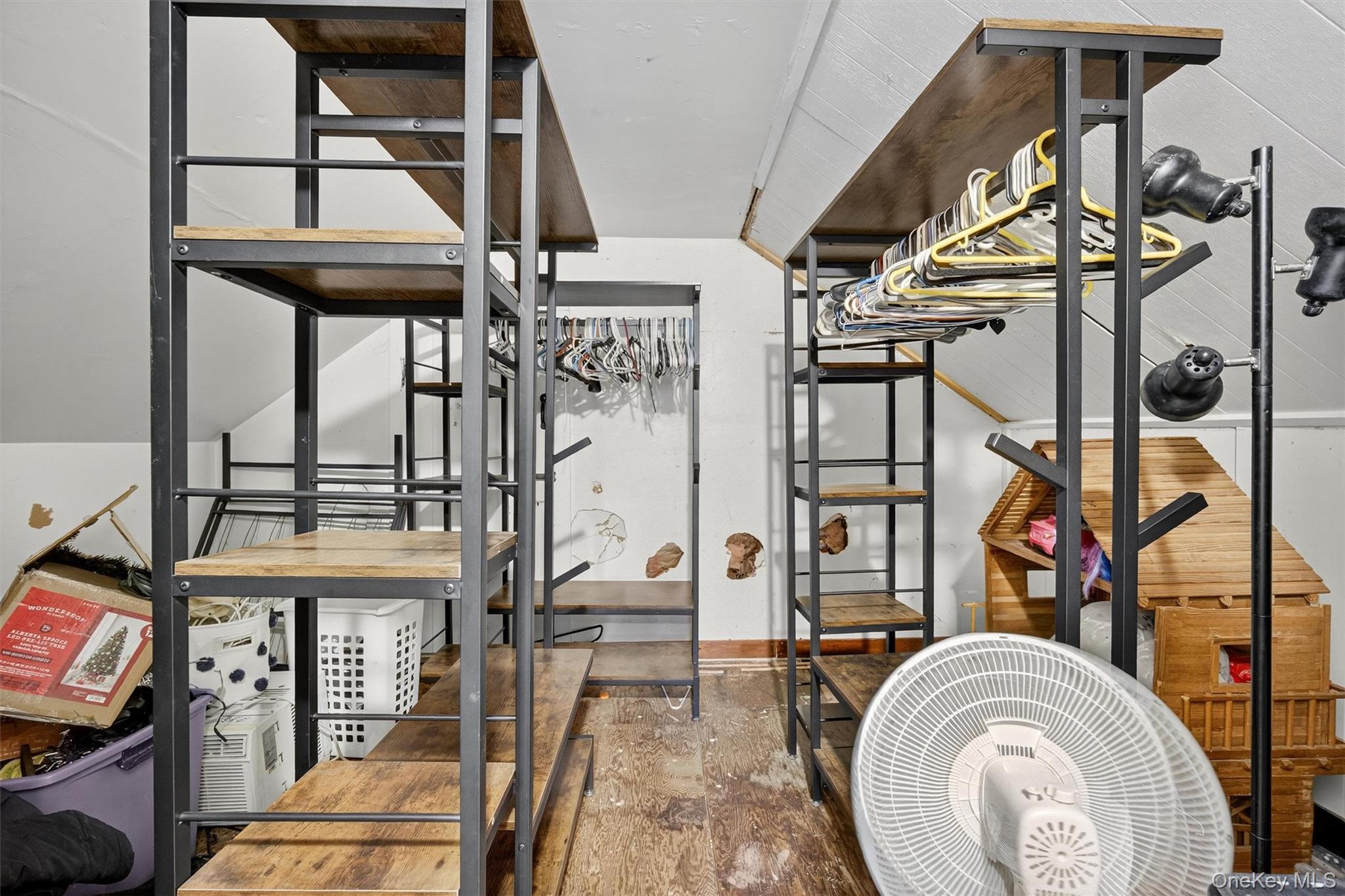 15 Dachenhausen Lane, Kingston, NY 12475