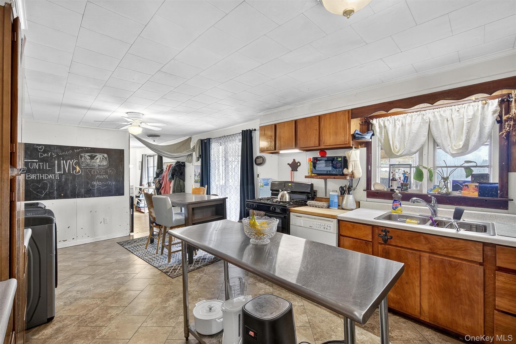 15 Dachenhausen Lane, Kingston, NY 12475