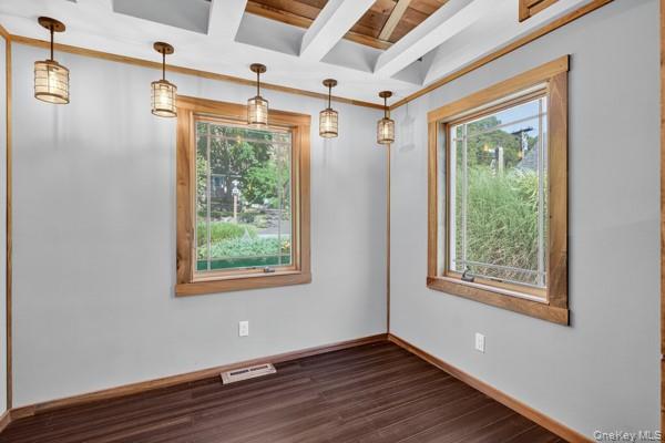 6 Deer Trail N, Greenwood Lake, NY 10925