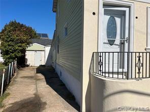 90 Murray Hill Street, Elmont, NY 11003