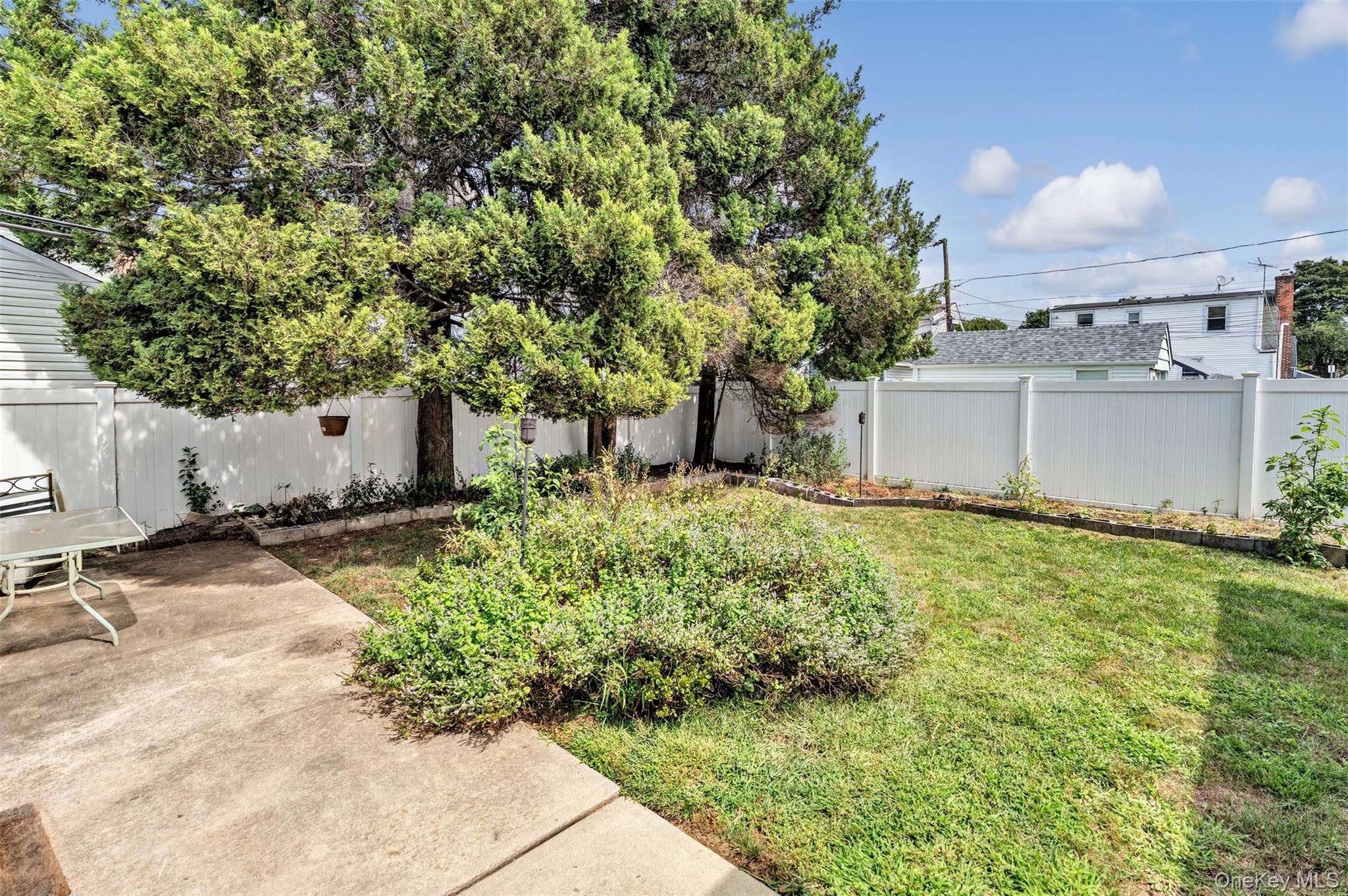 737 Lowell Road, Uniondale, NY 11553