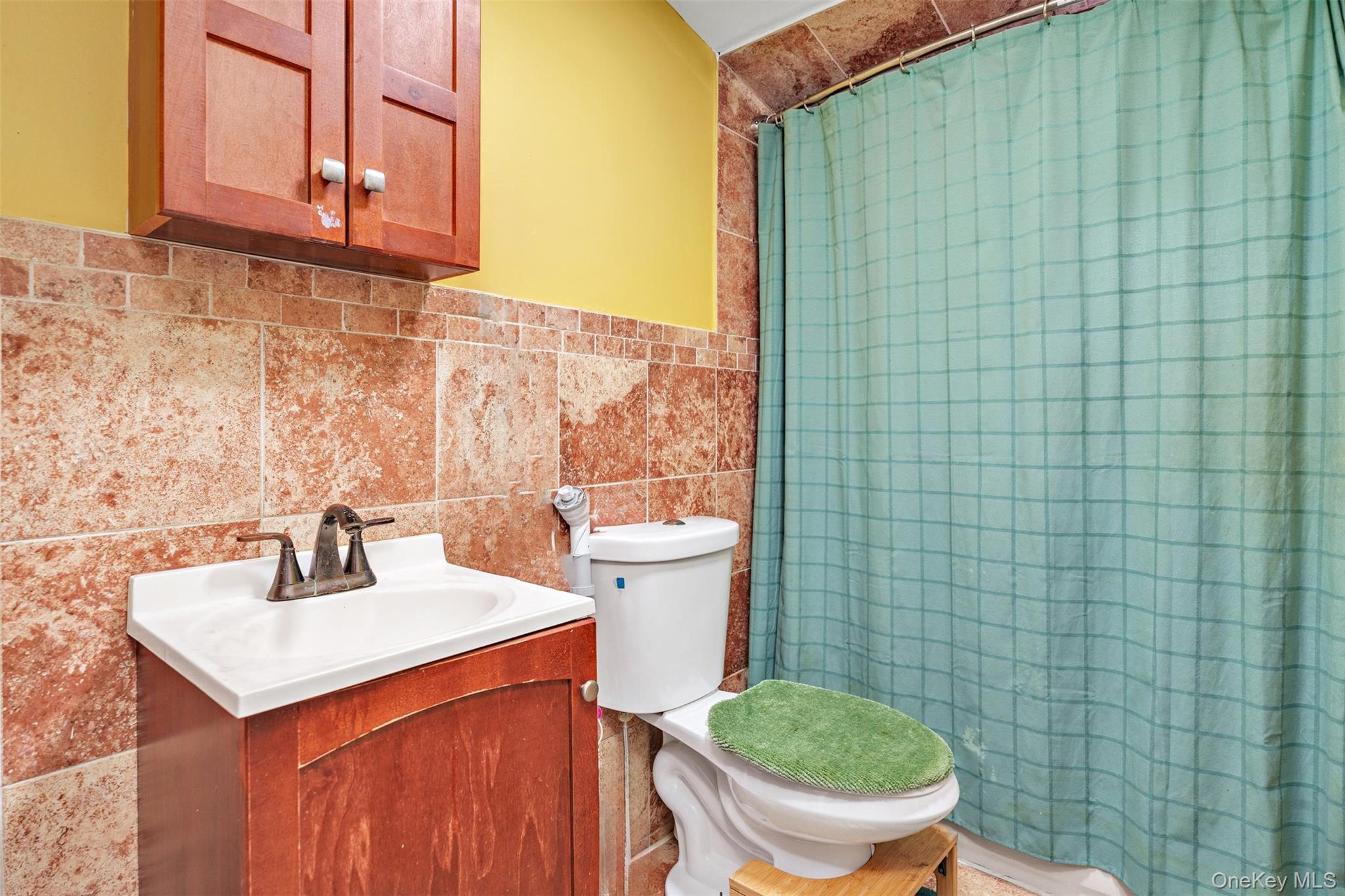 737 Lowell Road, Uniondale, NY 11553