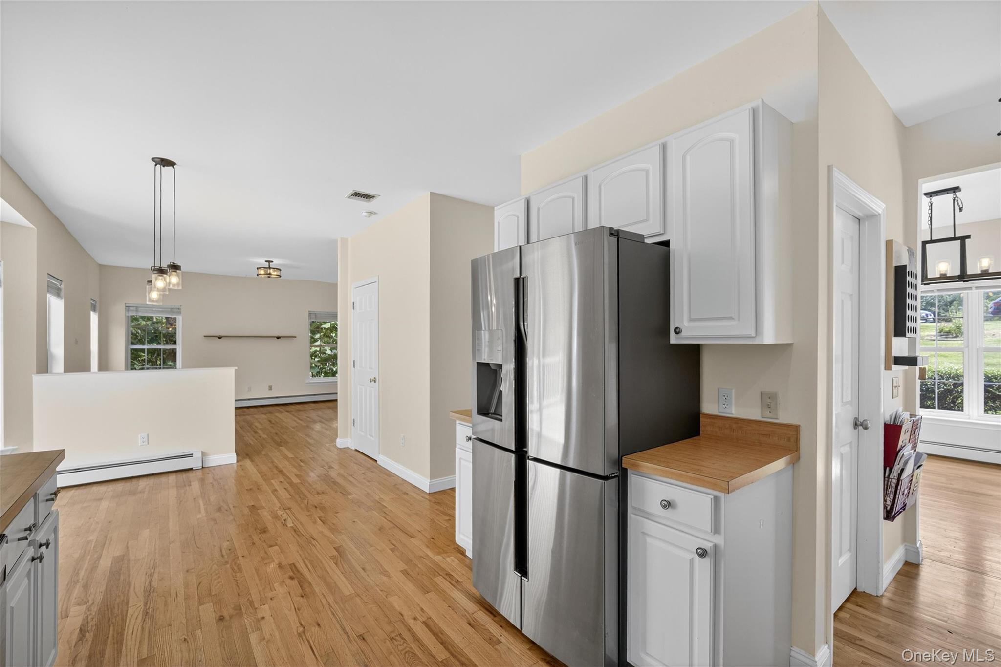 22 Dwaarkill Farms Court, Pine Bush, NY 12566