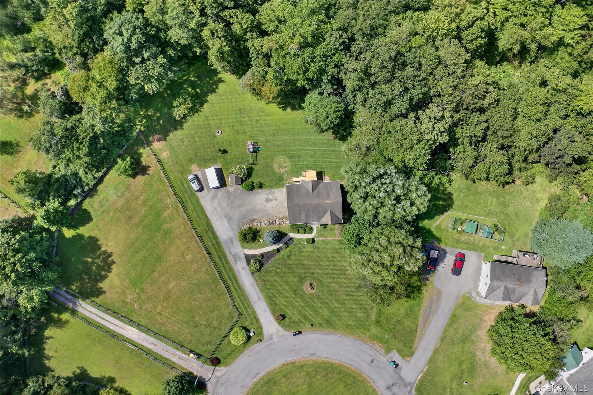 22 Dwaarkill Farms Court, Pine Bush, NY 12566