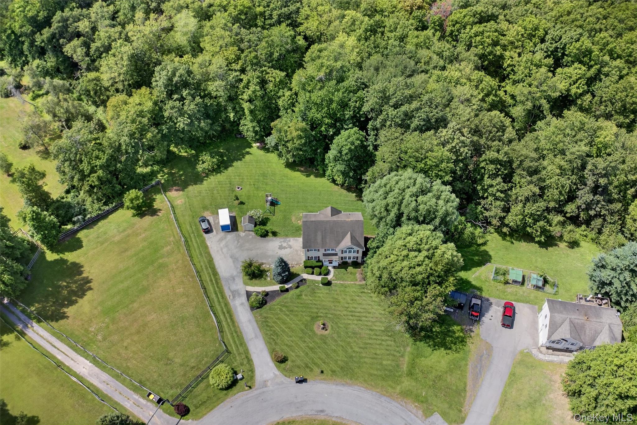 22 Dwaarkill Farms Court, Pine Bush, NY 12566