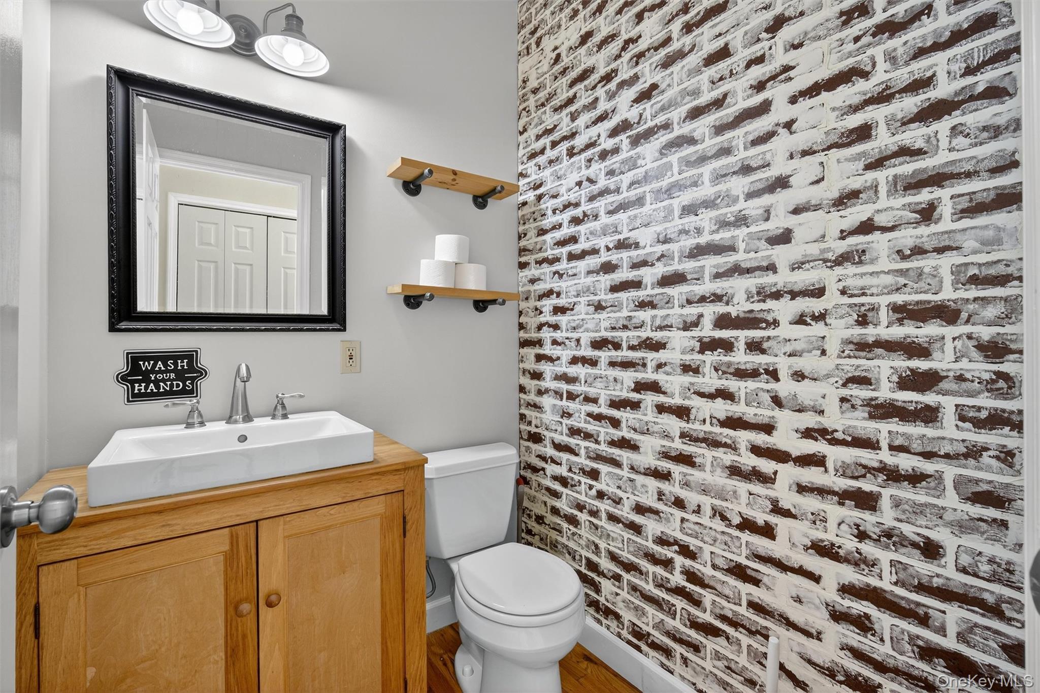 22 Dwaarkill Farms Court, Pine Bush, NY 12566