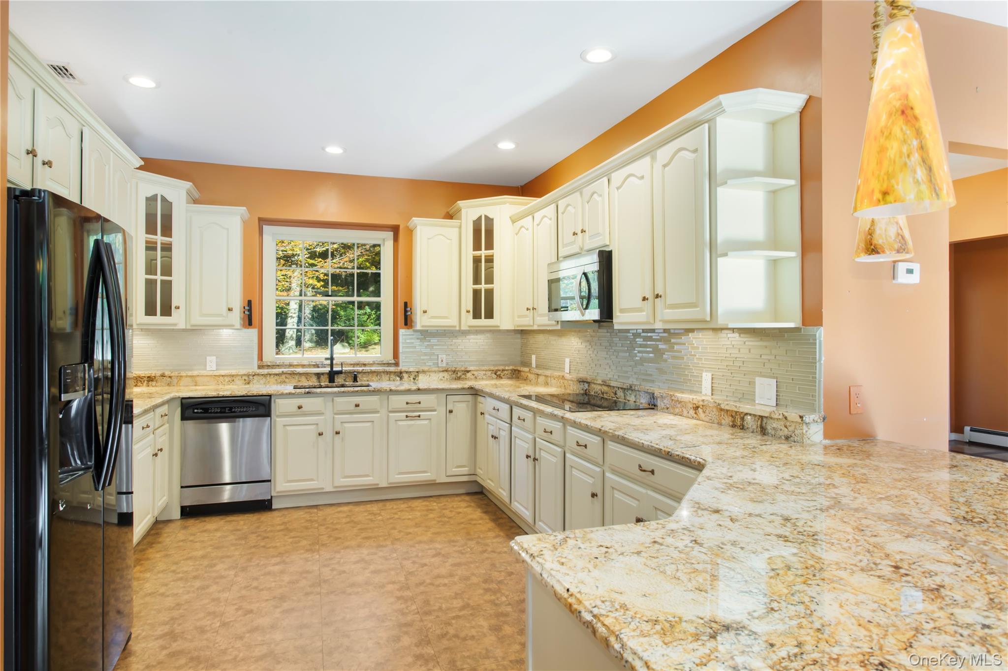 41 Park Drive, Riverhead, NY 11901