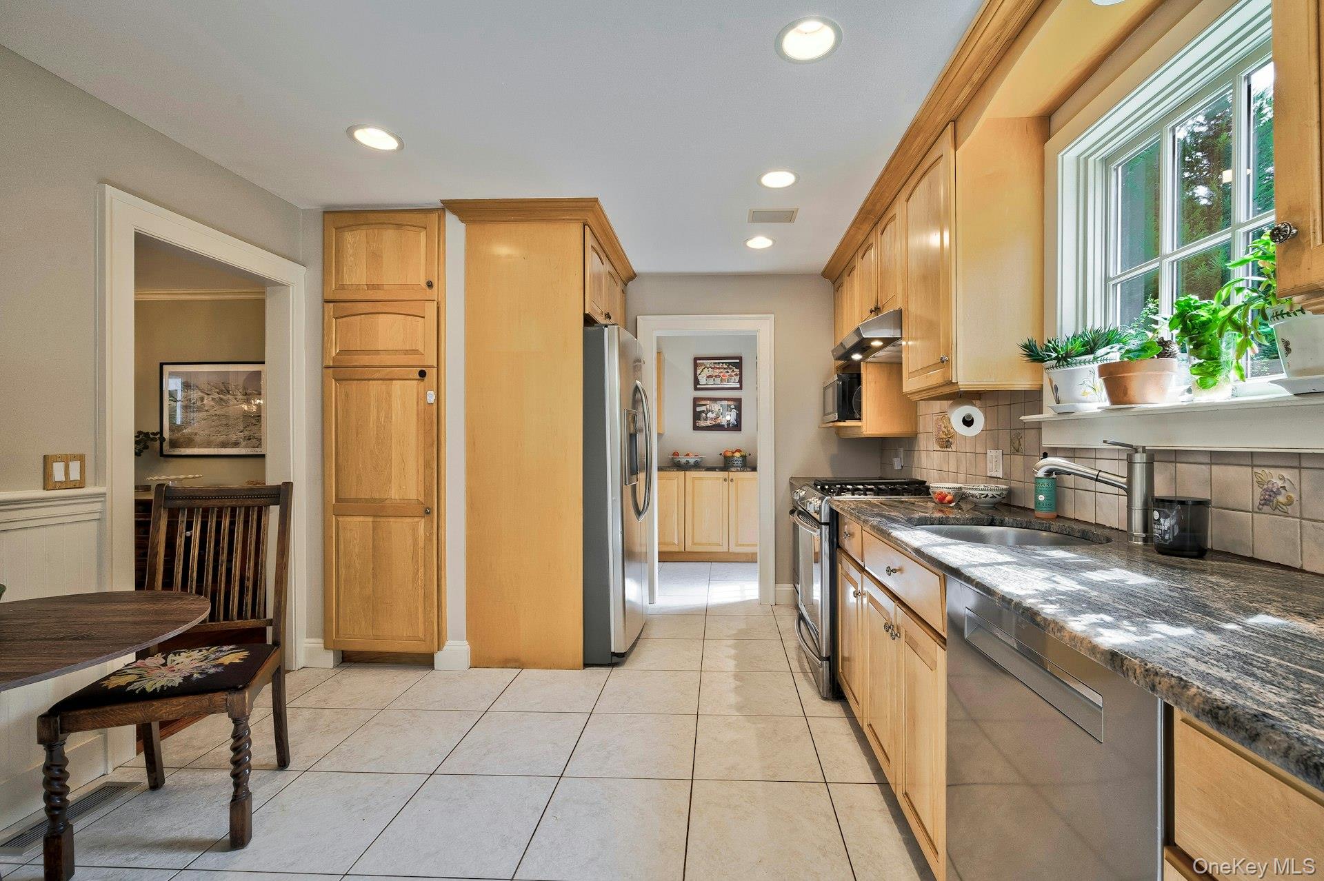 96 Davis Road, Port Washington, NY 11050