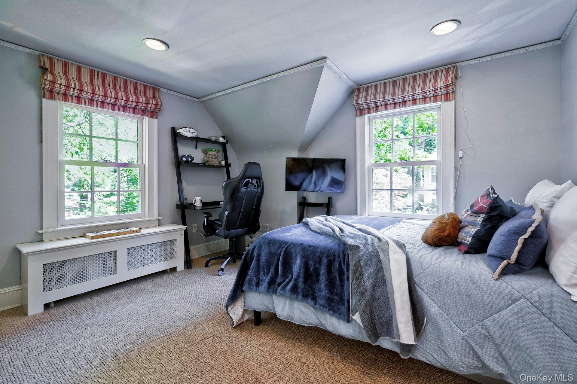 96 Davis Road, Port Washington, NY 11050