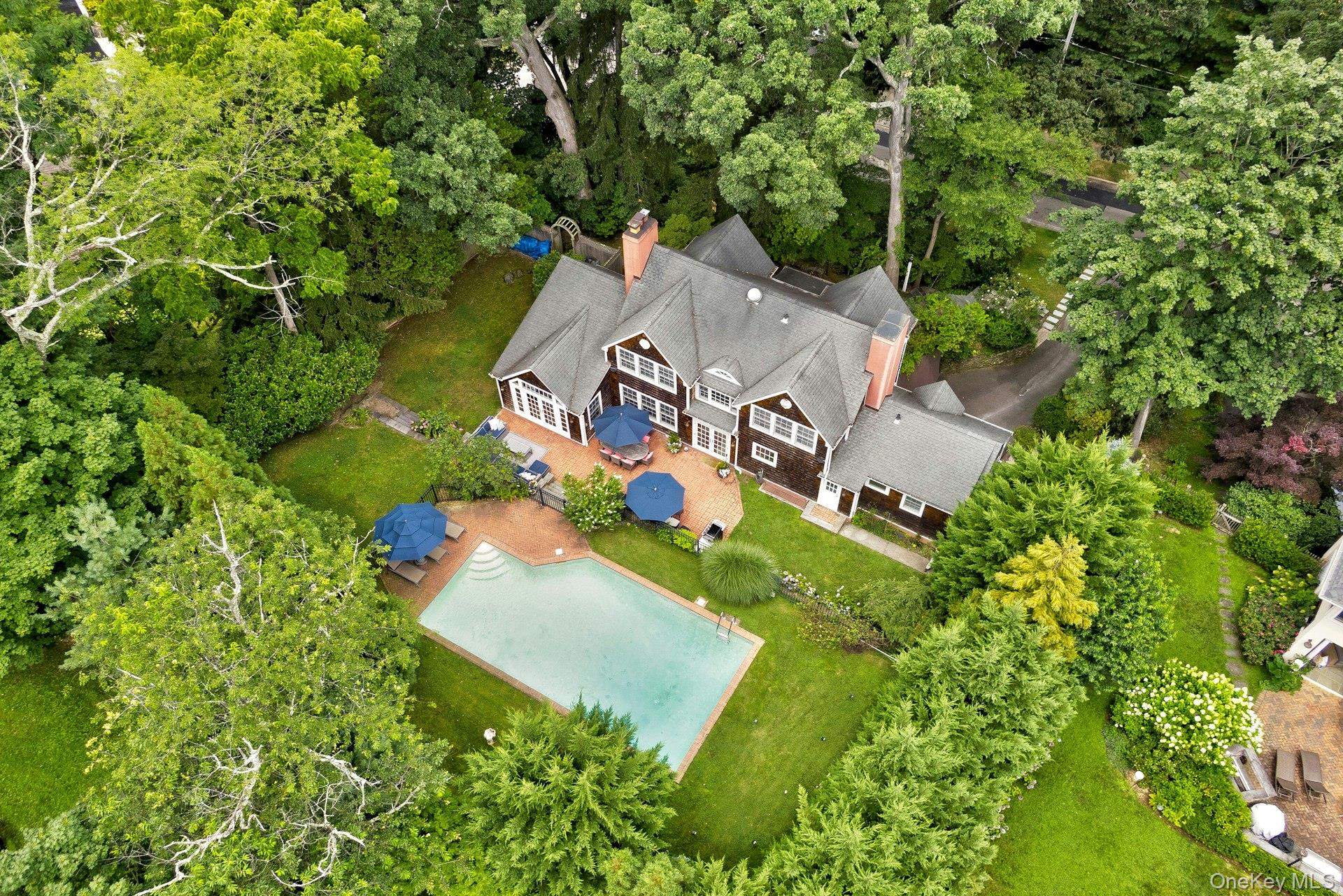 96 Davis Road, Port Washington, NY 11050