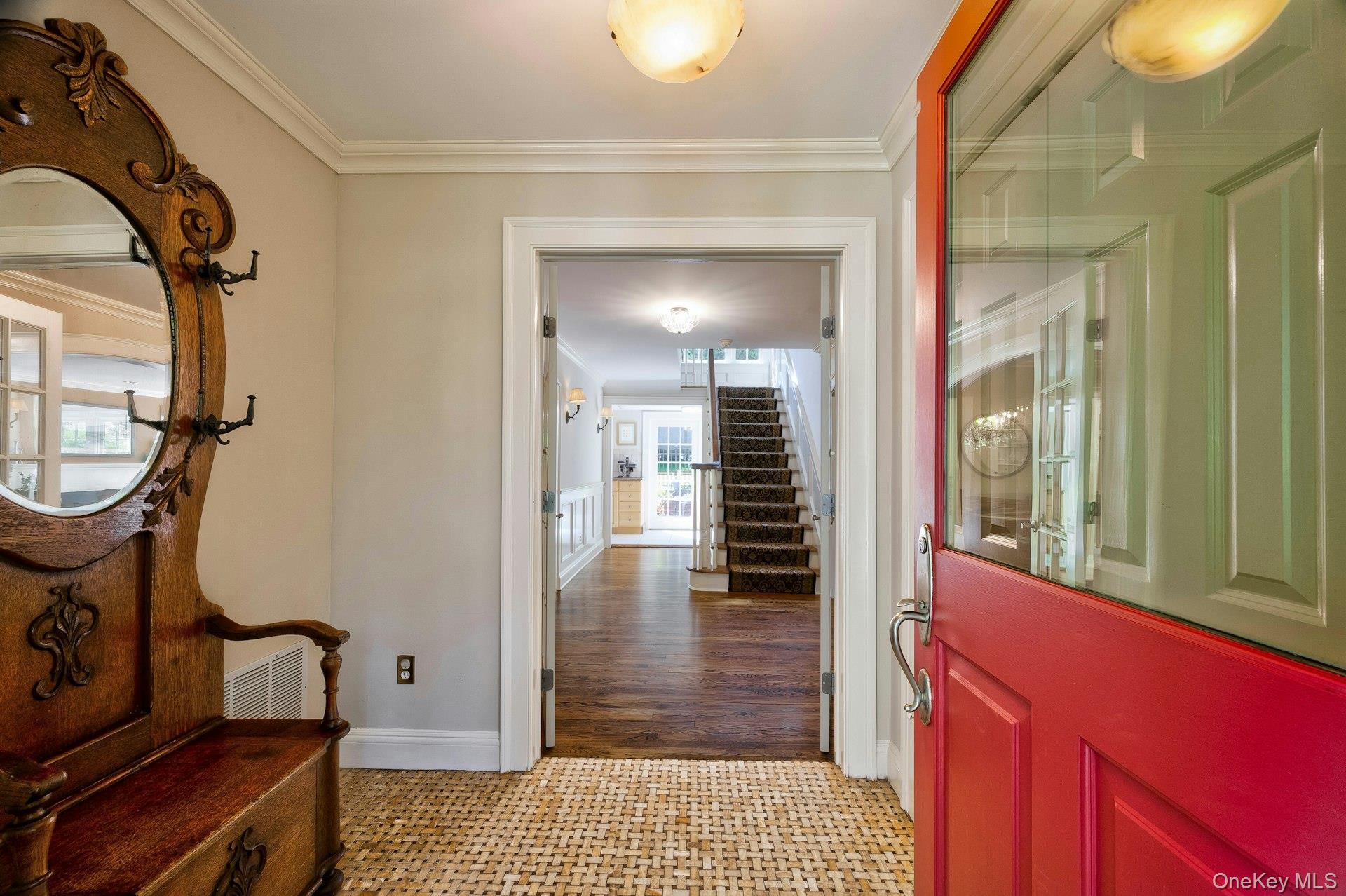 96 Davis Road, Port Washington, NY 11050