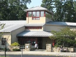 133 Doxbury Lane, Suffern, NY 10901